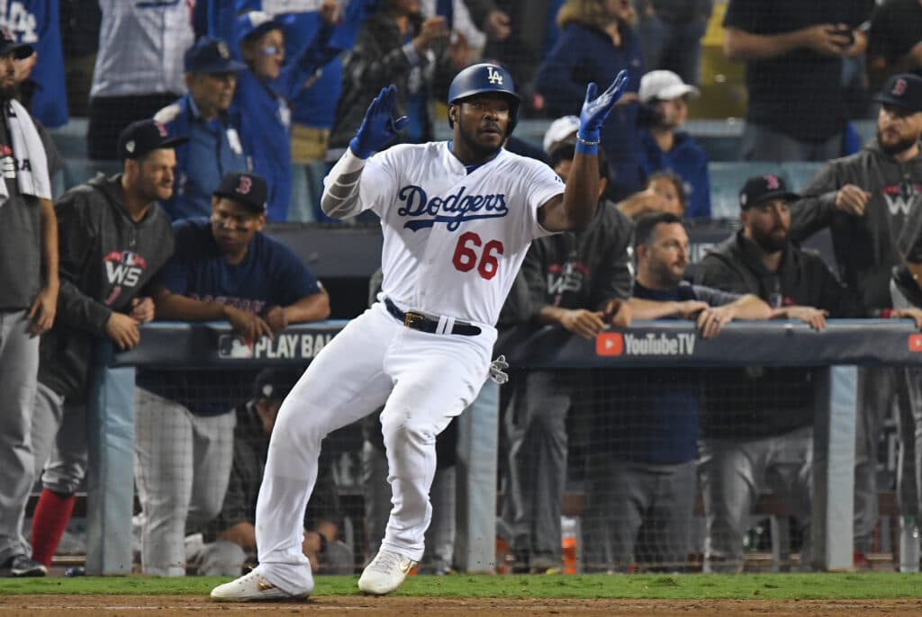 Former MLB all-star facing up to 15 years in prison signs with Canadian League baseball team