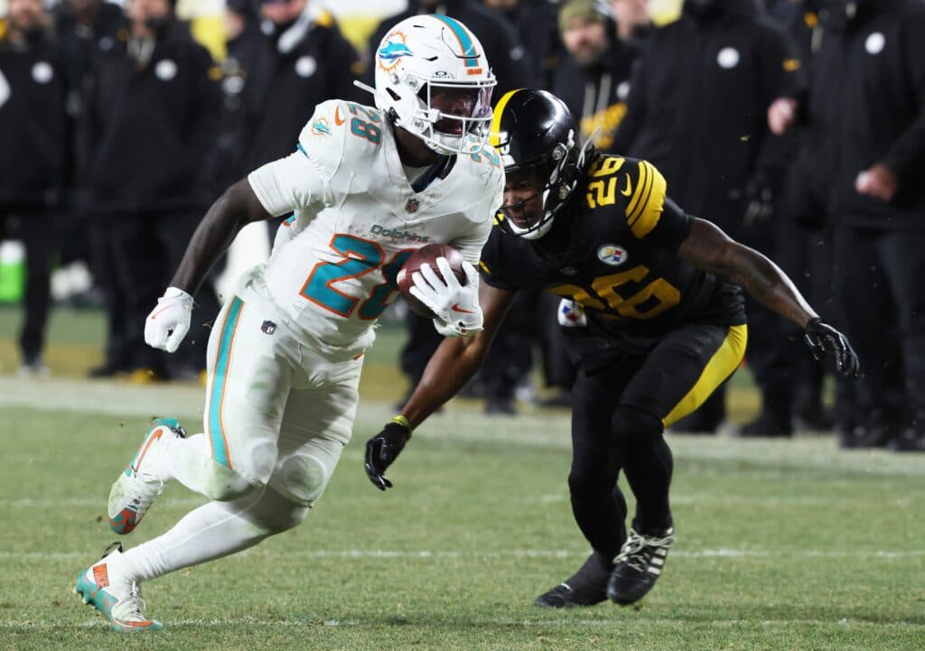 Exclusive: Breakdown of Miami Dolphins' Big Game Plan for De'von Ahcah!