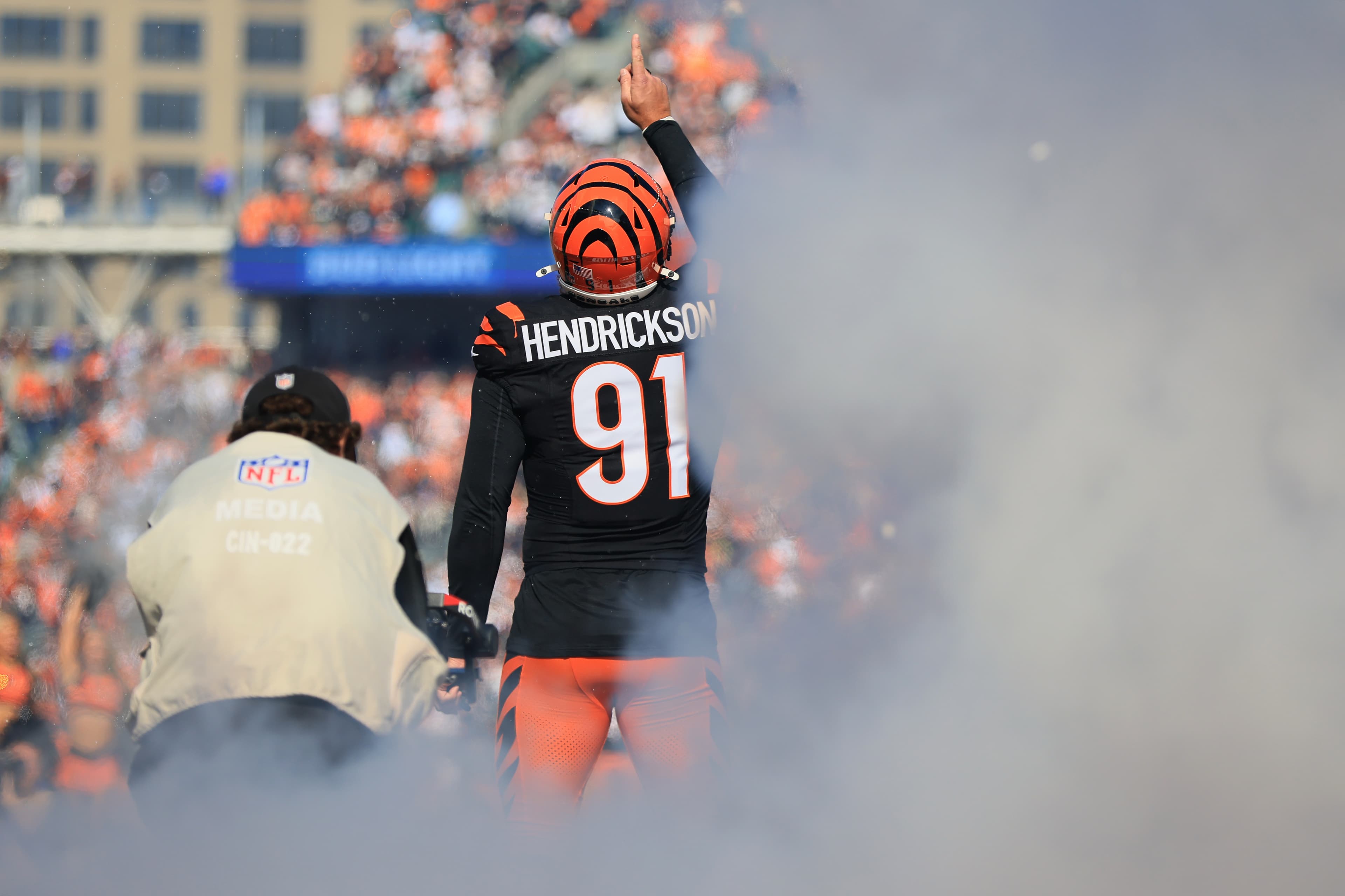 Baltimore Ravens, Trey Hendrickson still think NFL fans are gullible