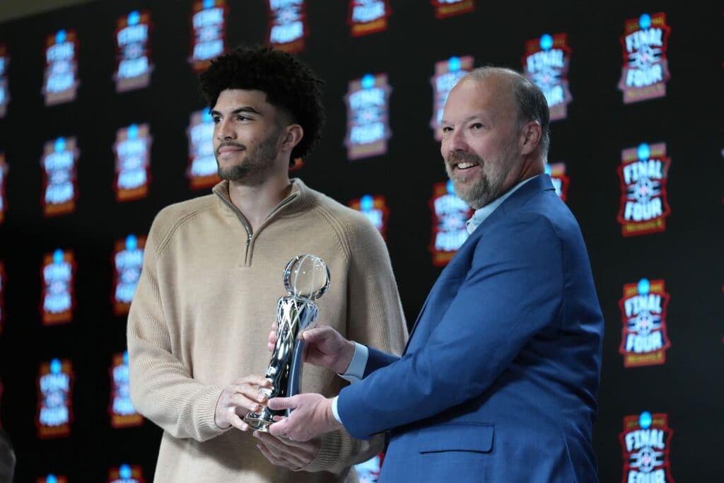 Cameron Boozer joins elite list as fifth freshman to win the men’s Wooden Award