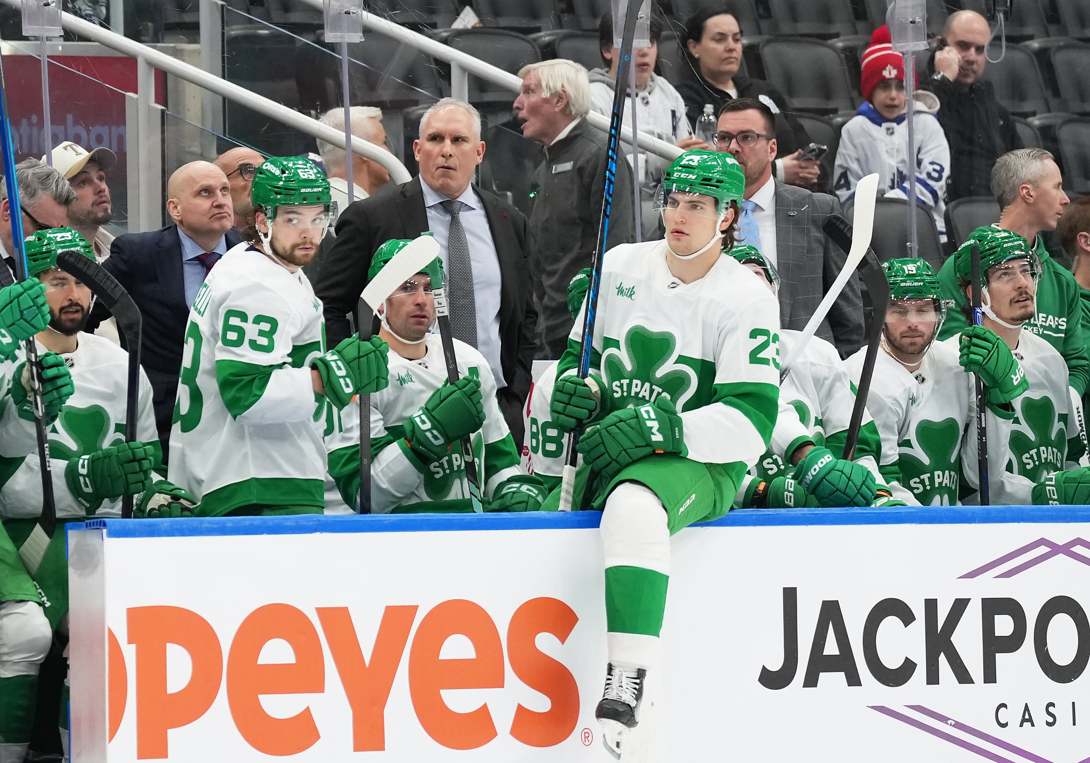 Former NHL HC Peter DeBoer explains what it’s like coaching Maple Leafs