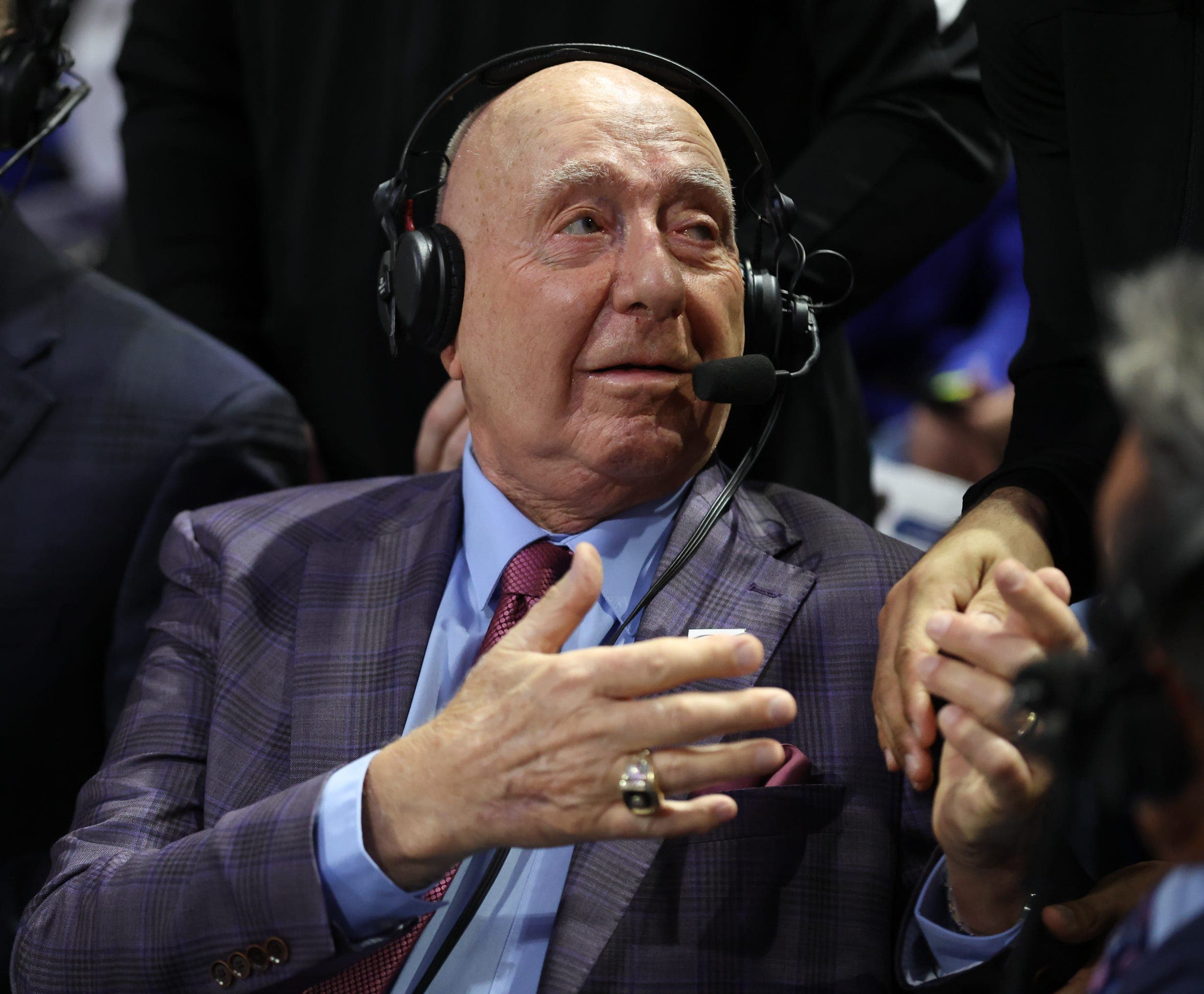 Legendary basketball coach, broadcaster Dick Vitale reveals health status
