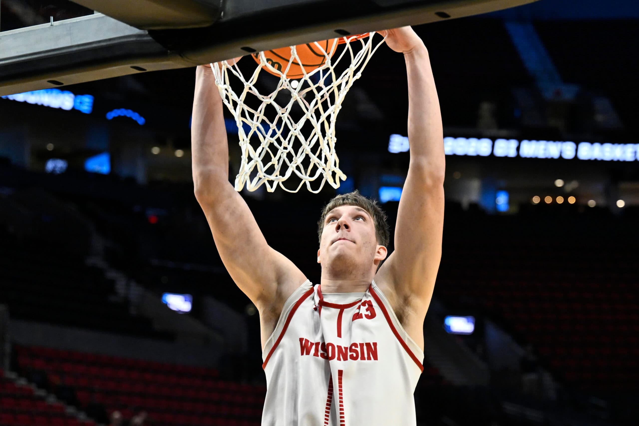 How to live stream High Point vs Wisconsin: March Madness, TV channel