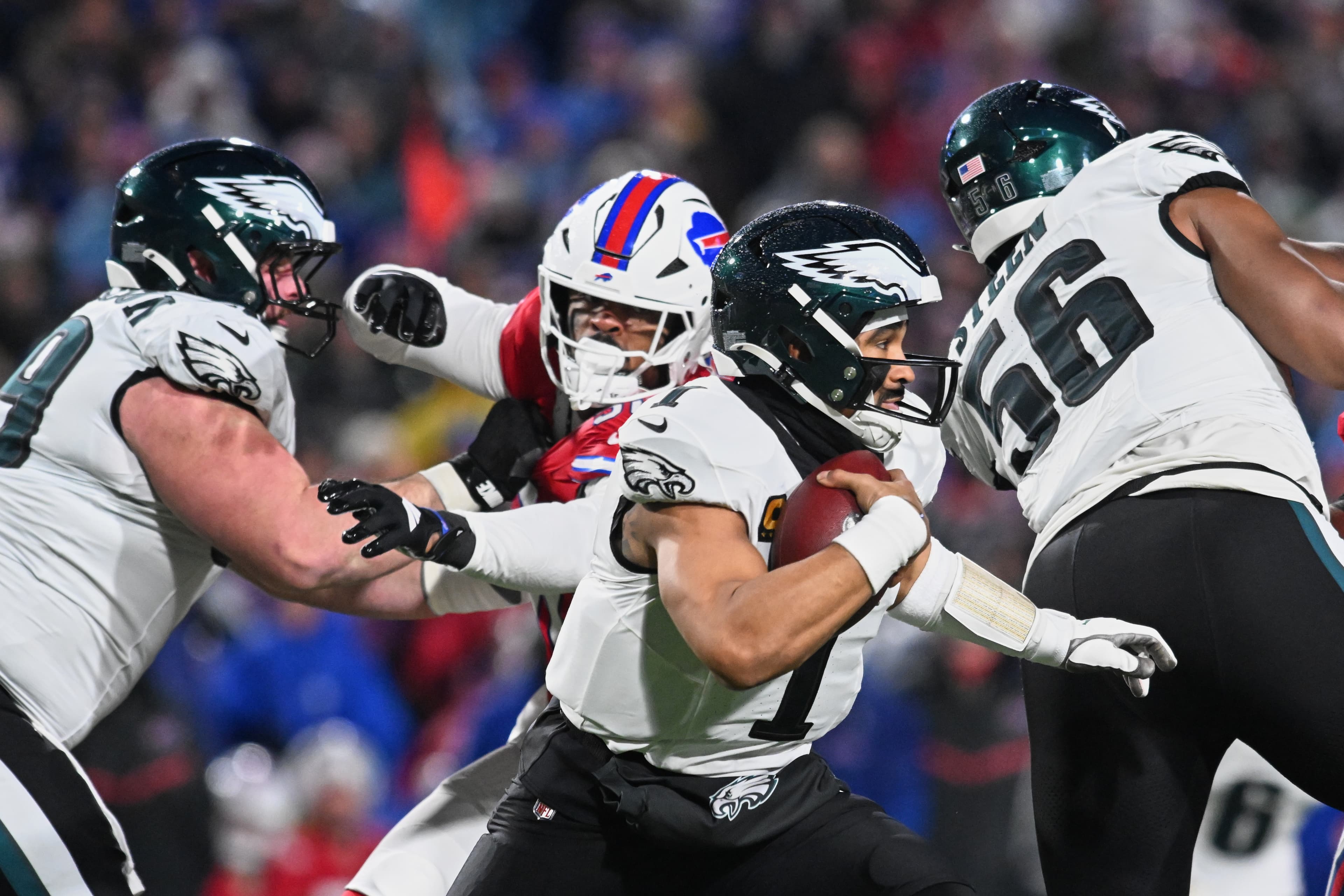 Buccaneers legend disses Jalen Hurts amid Eagles quarterback controversy