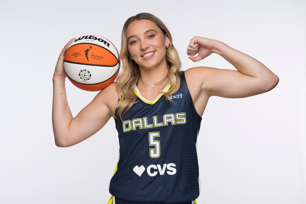 Paige Bueckers addresses Azzi Fudd relationship with refusal to comment further