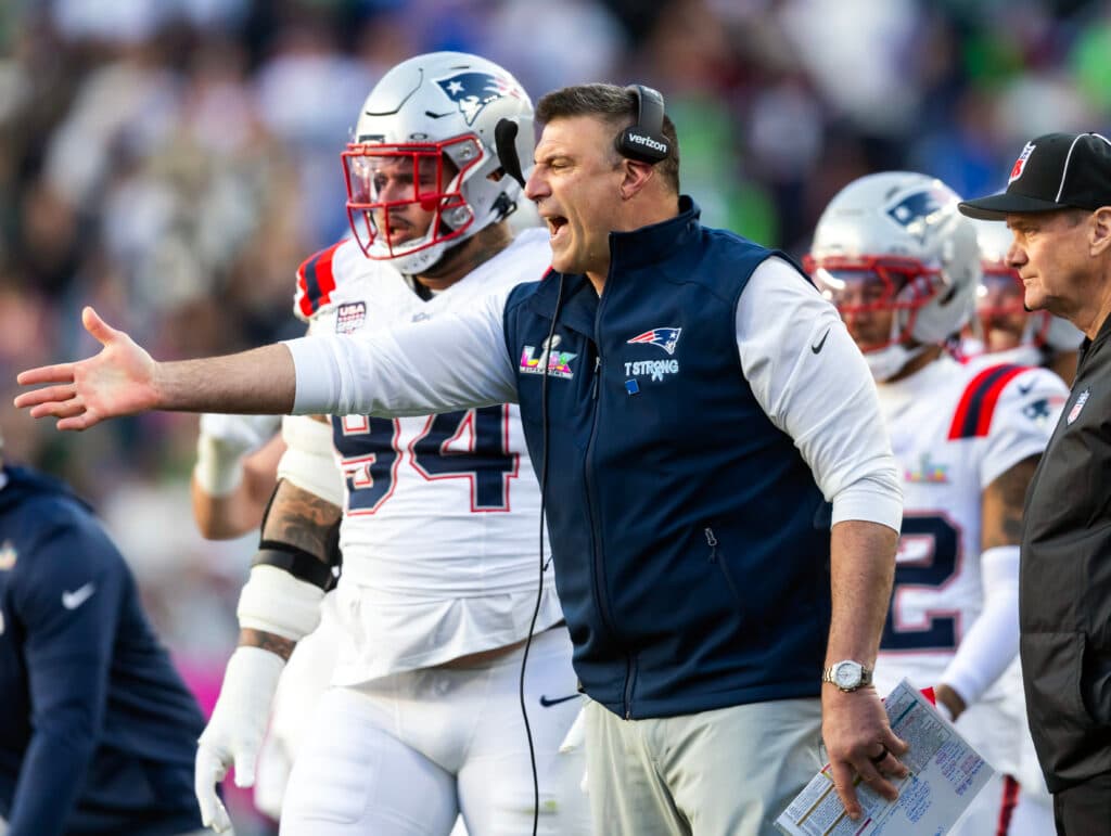 Mike Vrabel’s future in doubt? 3 coaching replacements linked to New Patriots