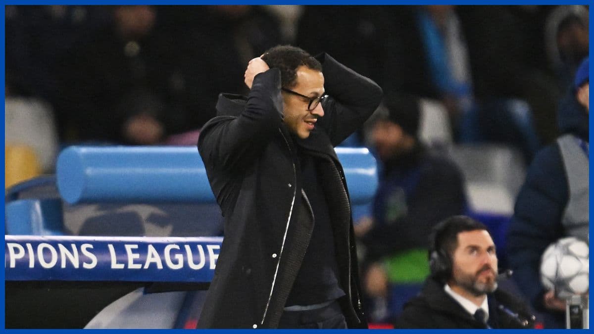 “Difficult situation” – Rosenior compared to Mourinho, Ancelotti and Conte by former Chelsea player