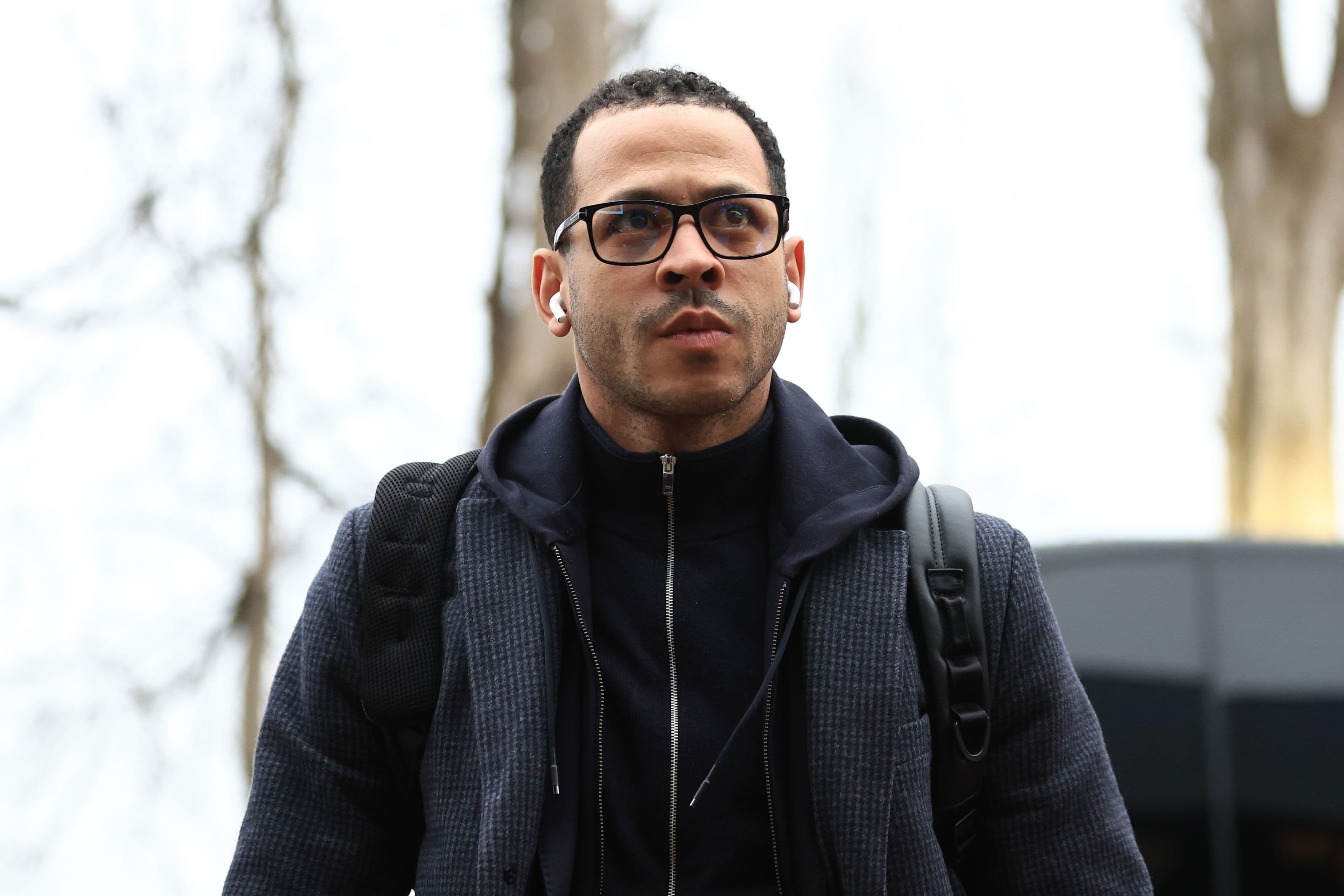 New Headline: Chelsea's Goalkeeper Makes Debut as "Absolutely Dominant" in Champions League Run