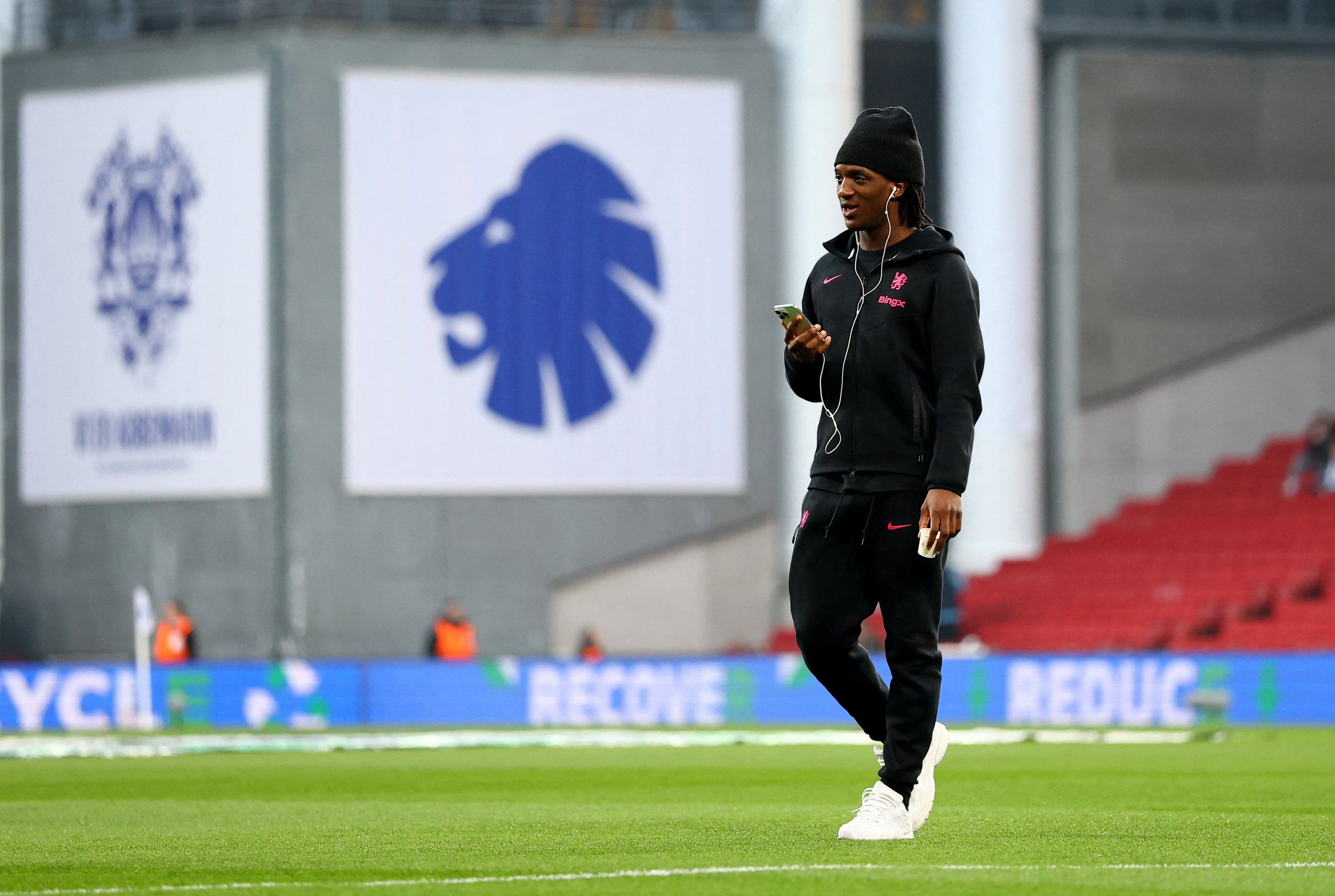 Chelsea goal machine “earmarked” for move – we don’t trust the sporting directors to get it right