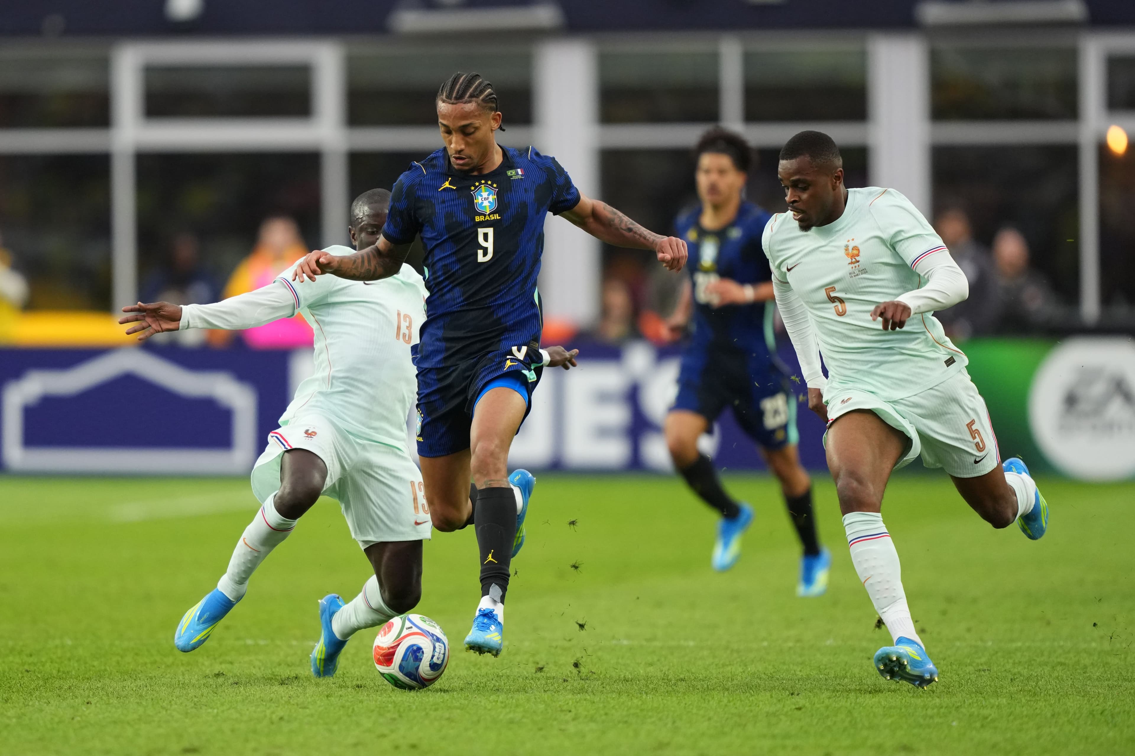 ‘Without great impact’ – Joao Pedro’s game for Brazil reviewed after starting last night