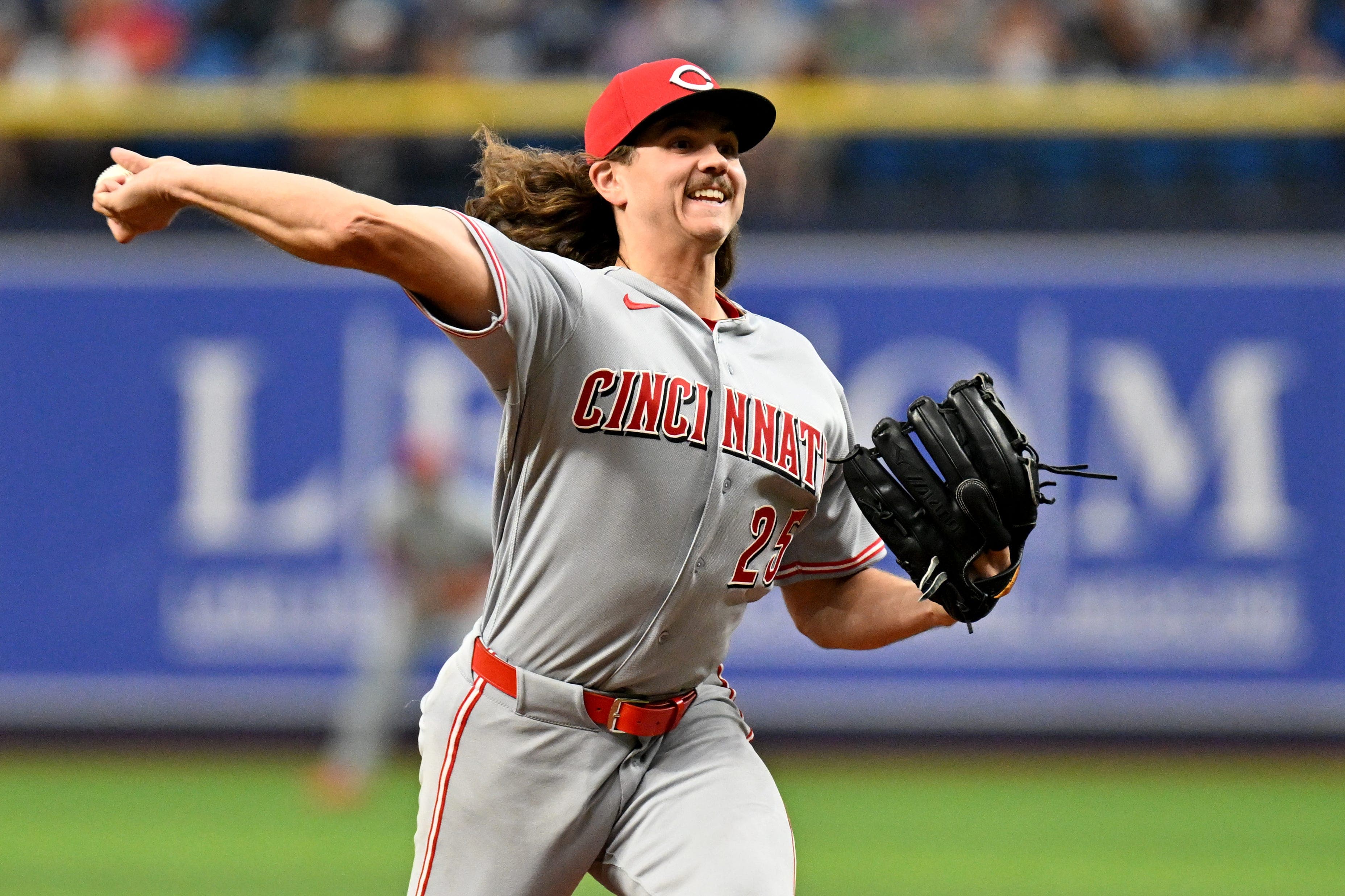 Rhett Lowder provides much-needed 6 innings as Reds win 4th straight