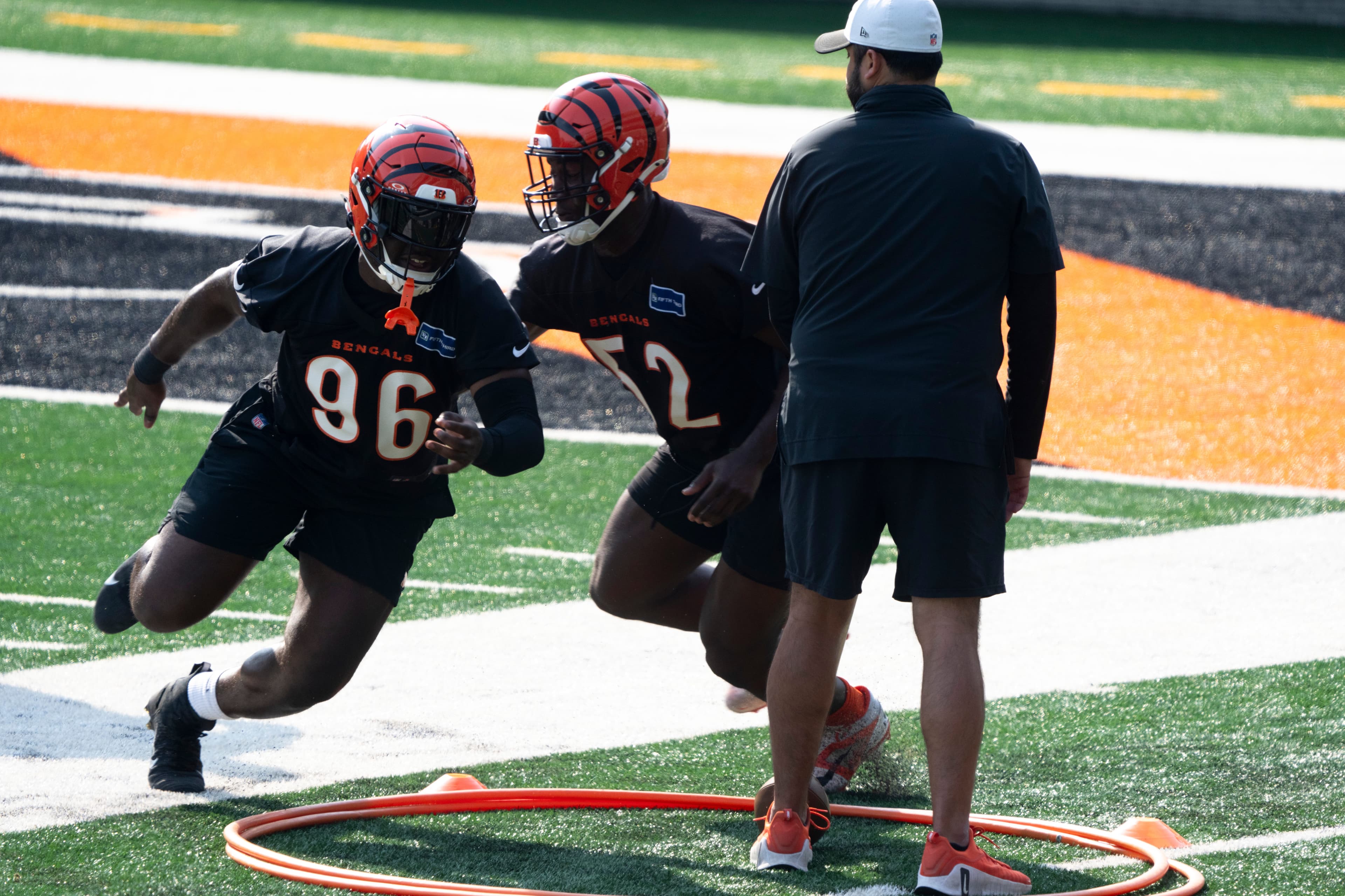 Defensive end Cam Sample leaves Bengals for 49ers | Report