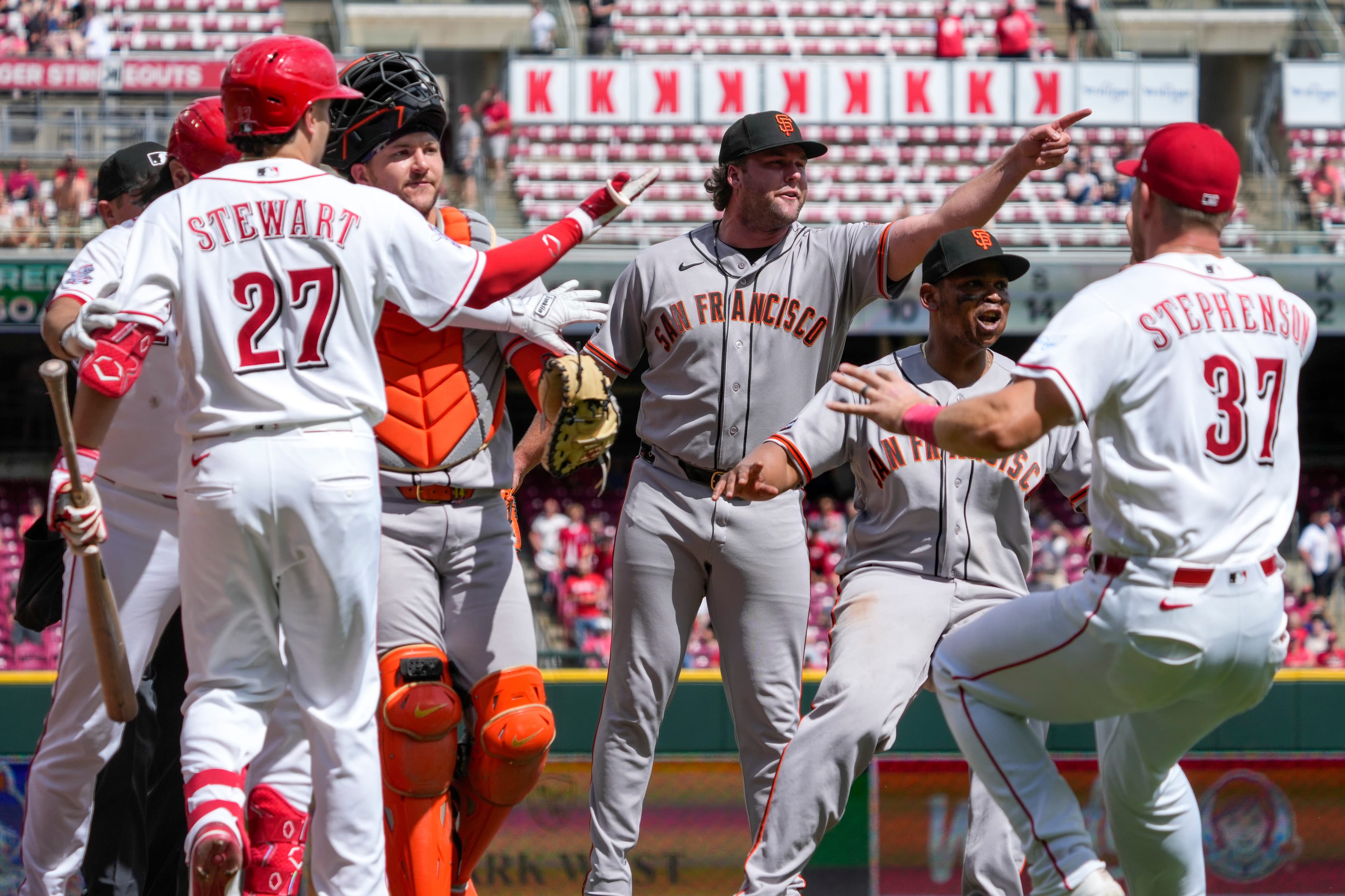 Who is Erik Miller? Giants pitcher screamed at Reds' Sal Stewart