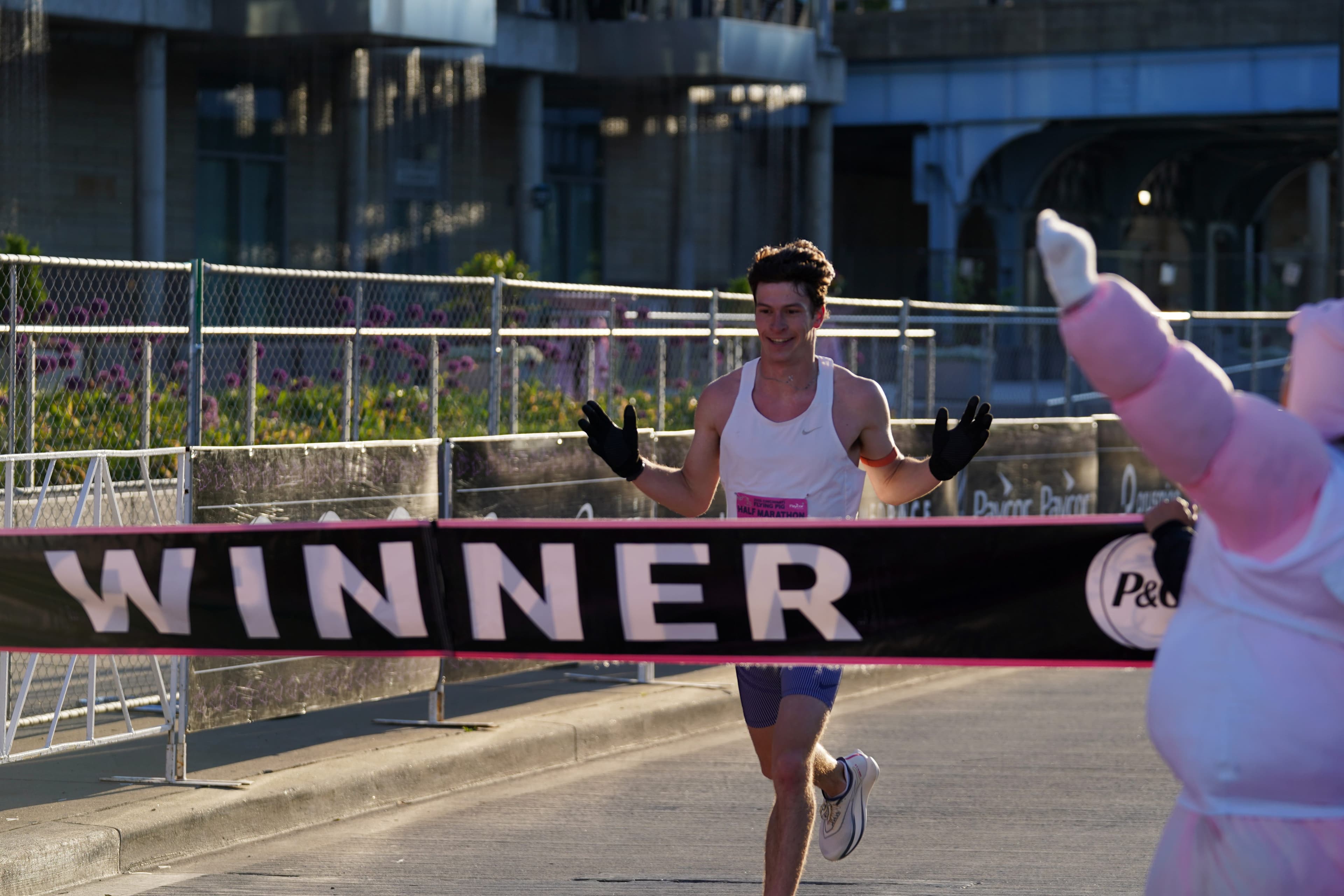 Flying Pig Half Marathon winners are Simon Heys, Amanda Zerhusen