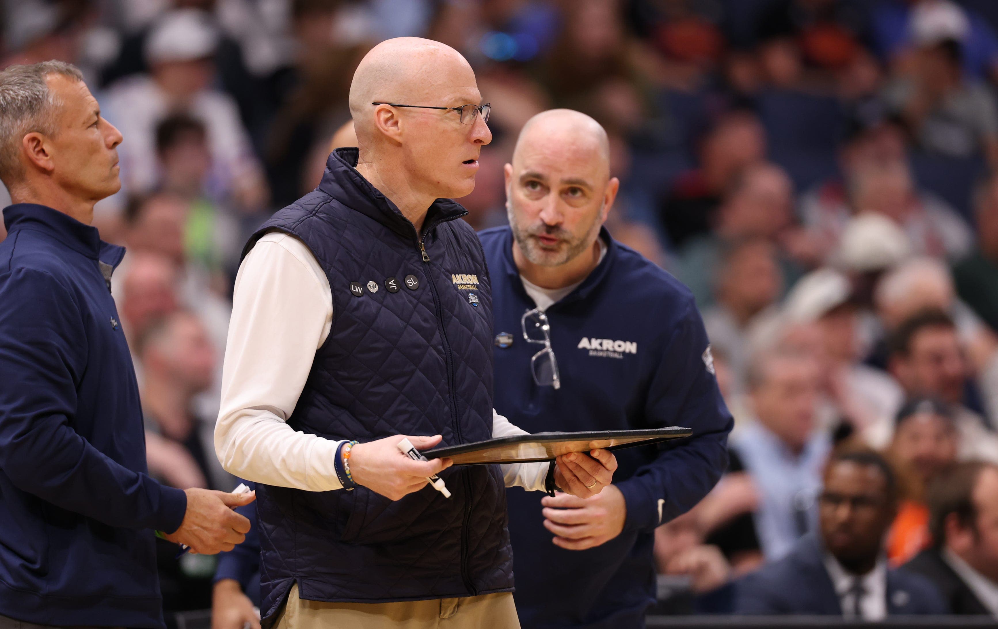 Akron Zips name Dustin Ford head coach, replacing John Groce