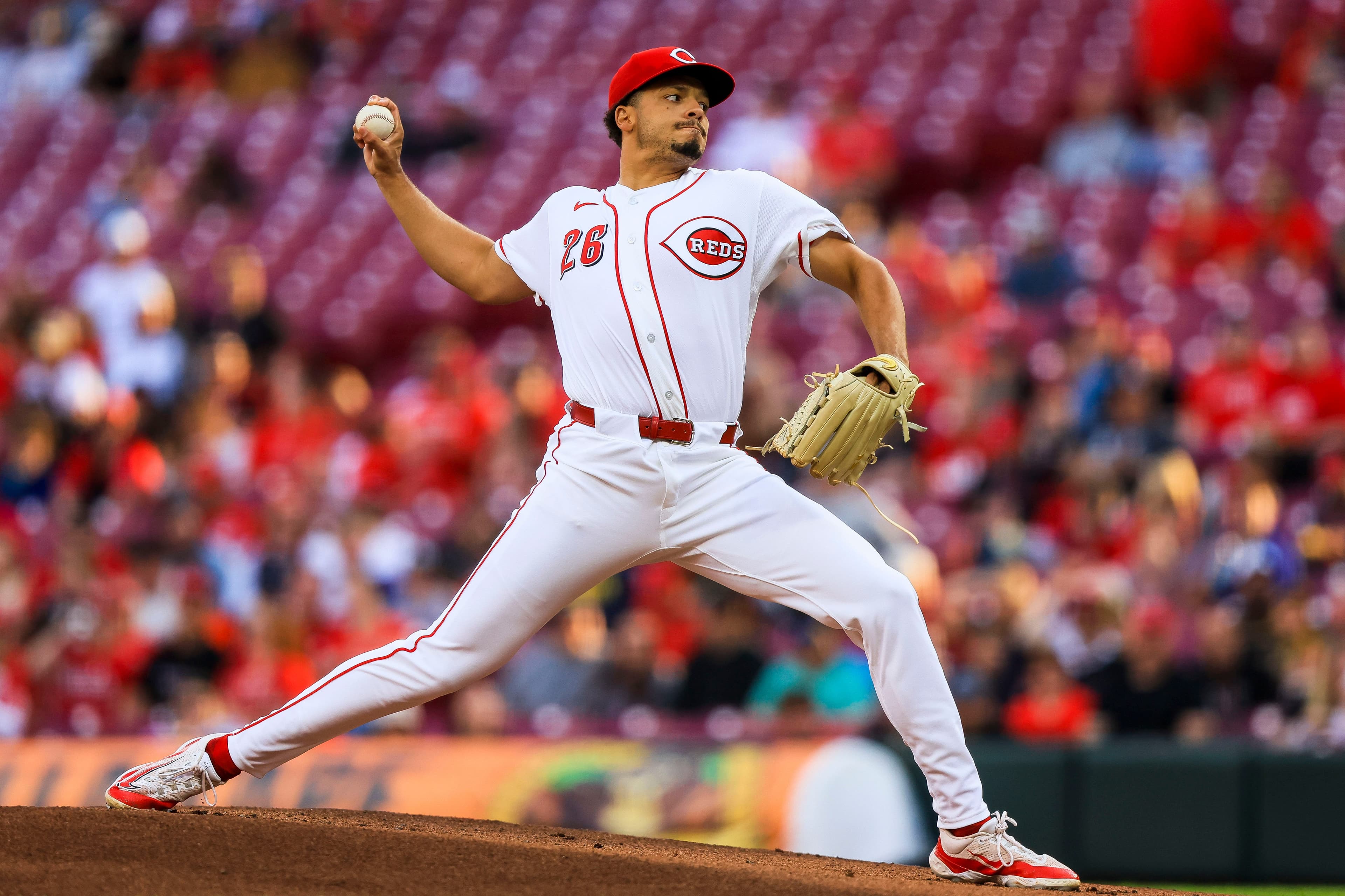 Chase Burns quiets Pirates, picks up first career win for Reds