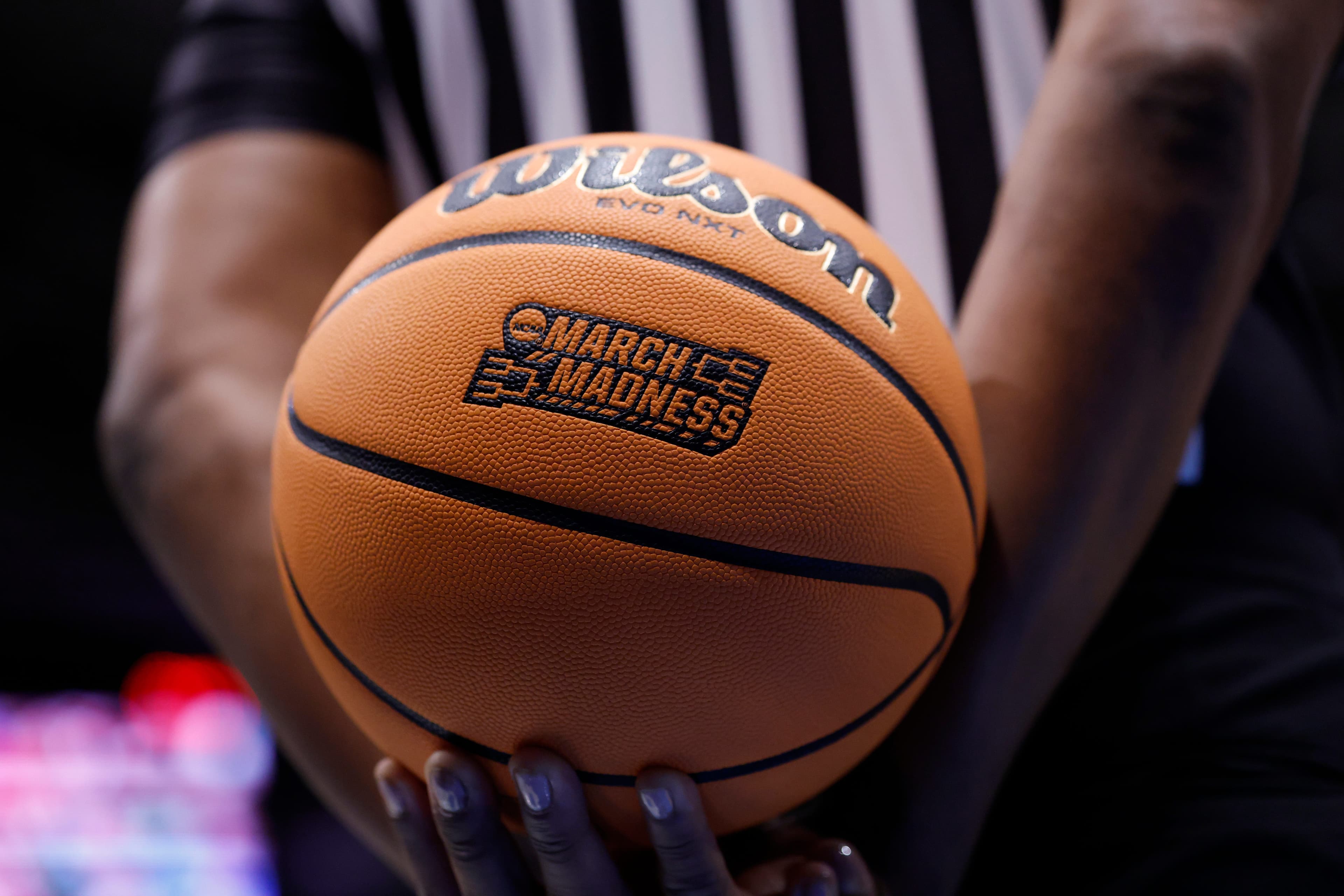 Where to watch March Madness? Time, channel for today's games