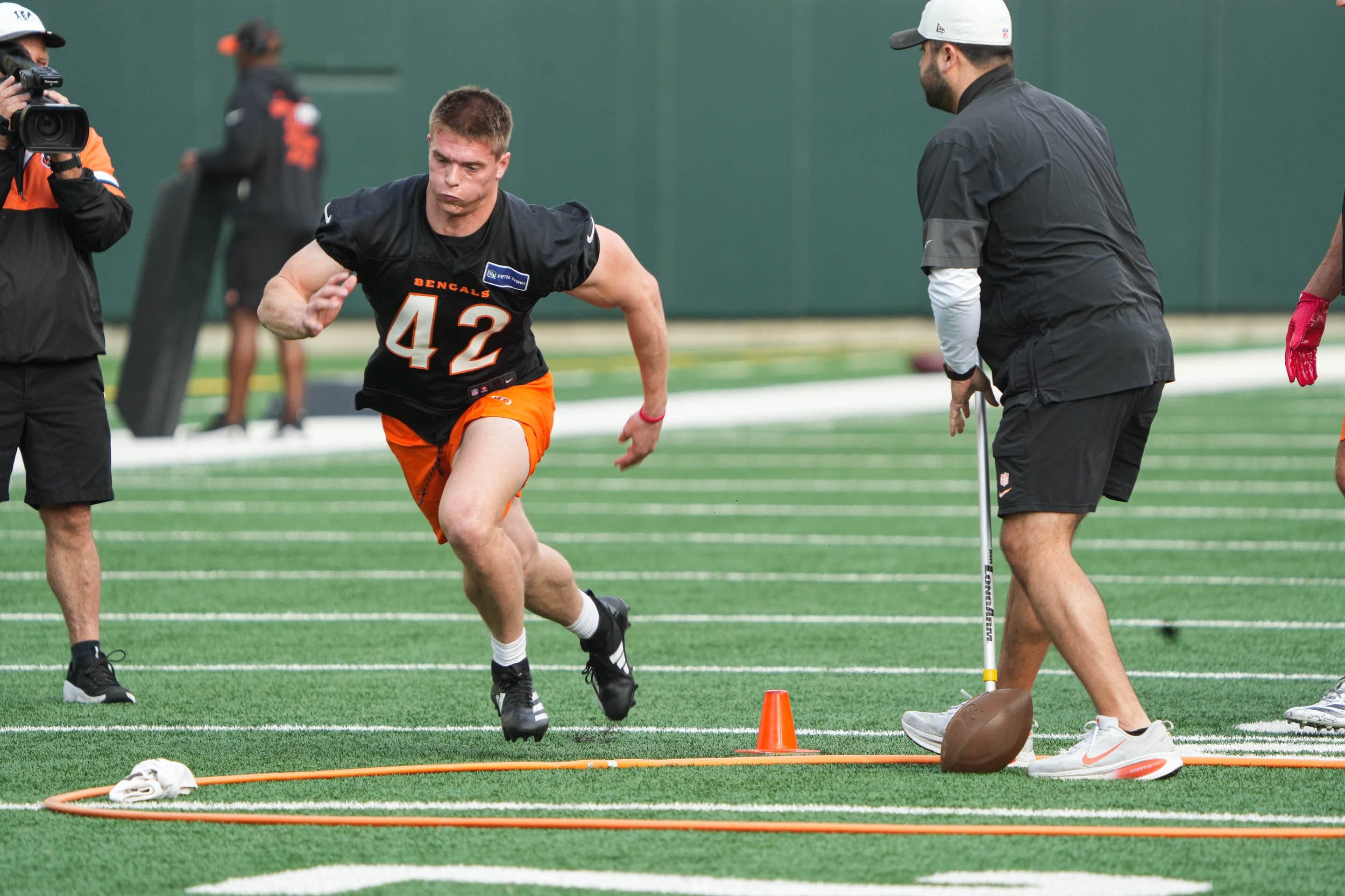 Jackson Kuwatch selected by Panthers in round 7 of 2026 NFL Draft