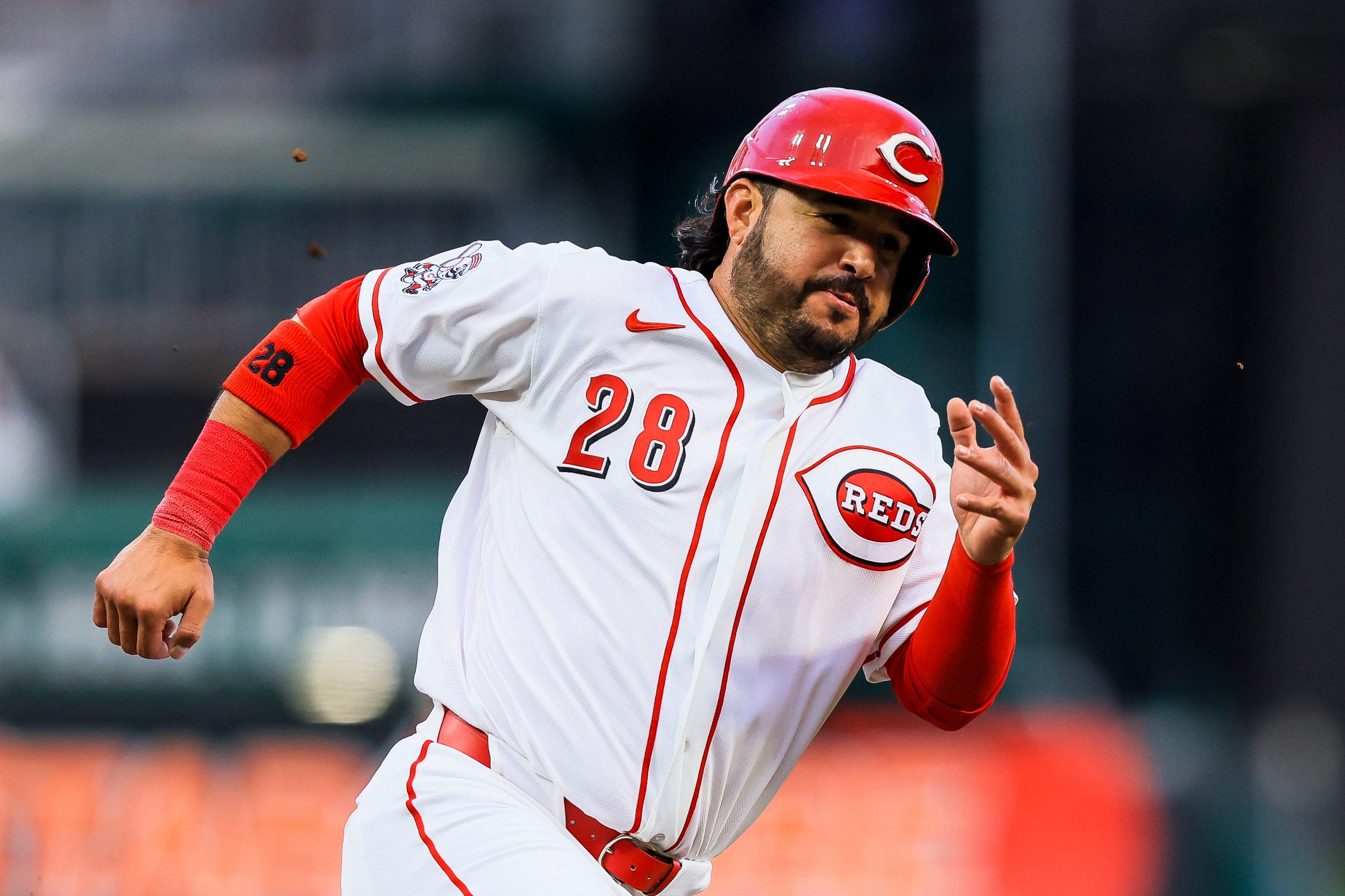 Eugenio Suárez made Reds history with his HR vs. Giants. Here's how