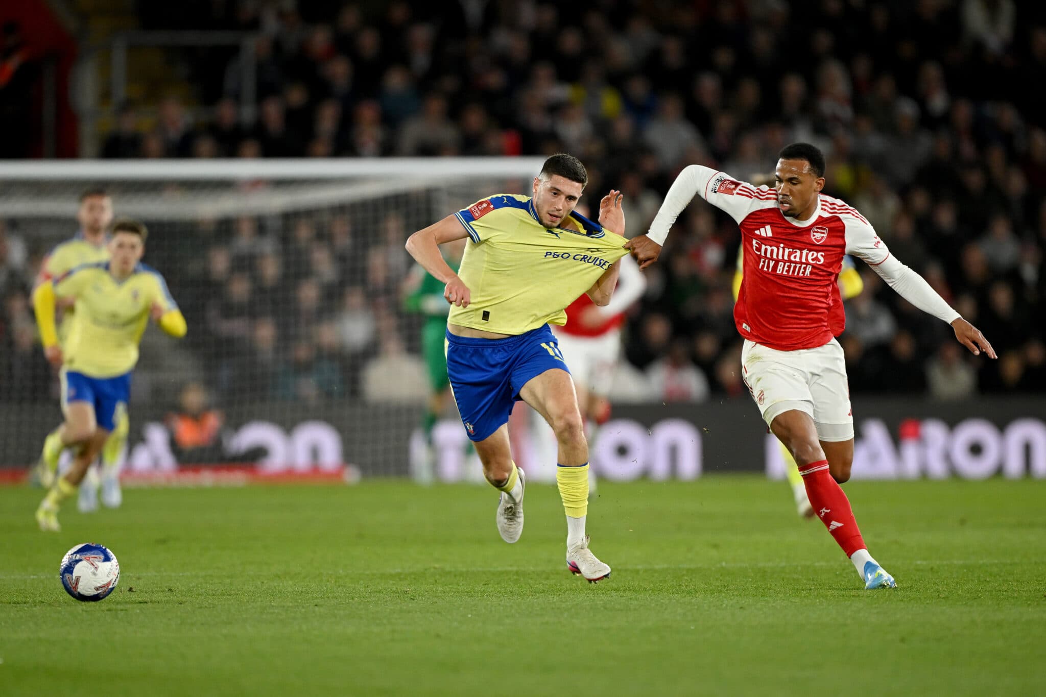 Arsenal boss Arteta gives worrying update on Gabriel injury