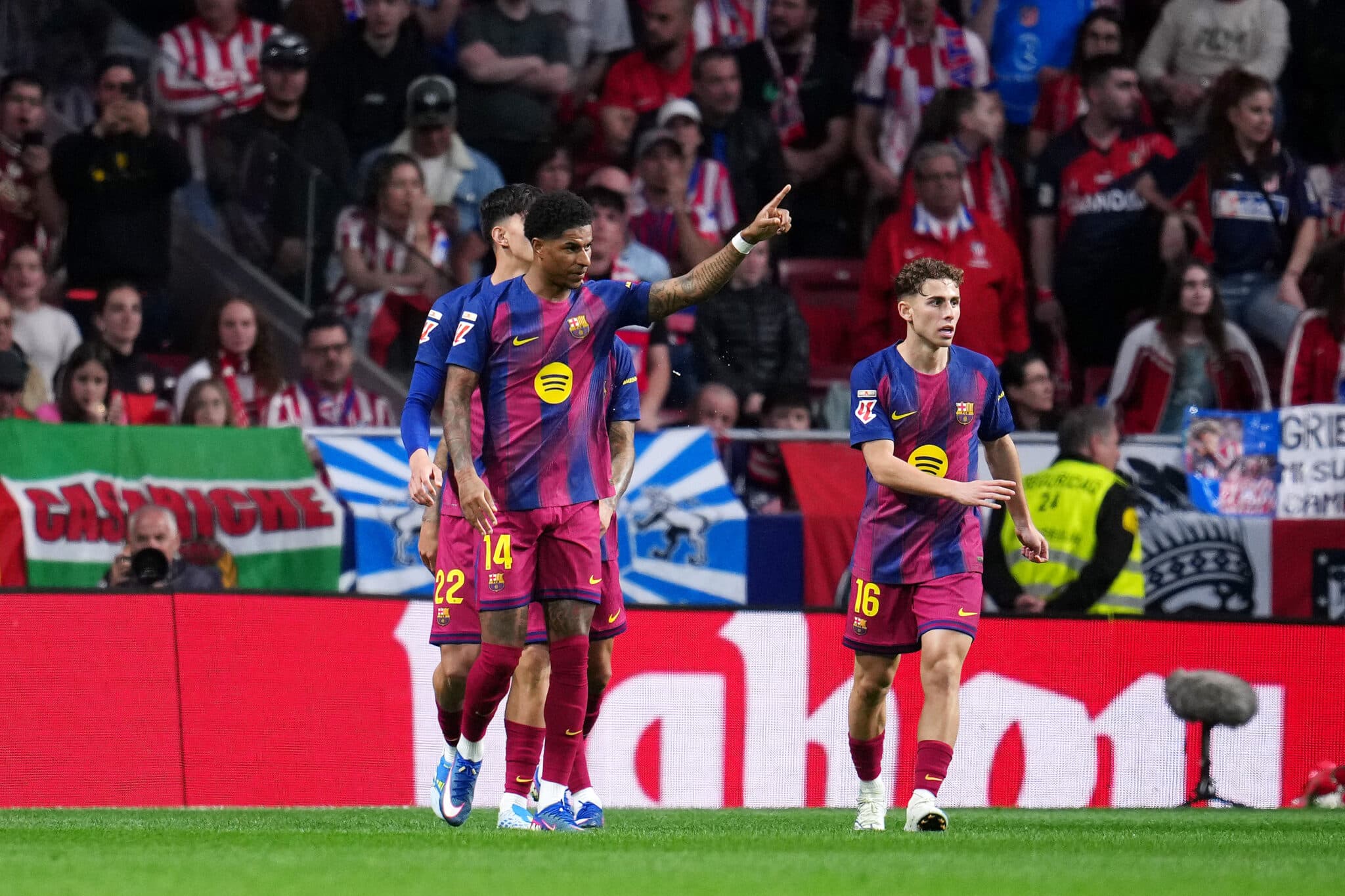 Flick tight-lipped on Rashford’s future at Barcelona