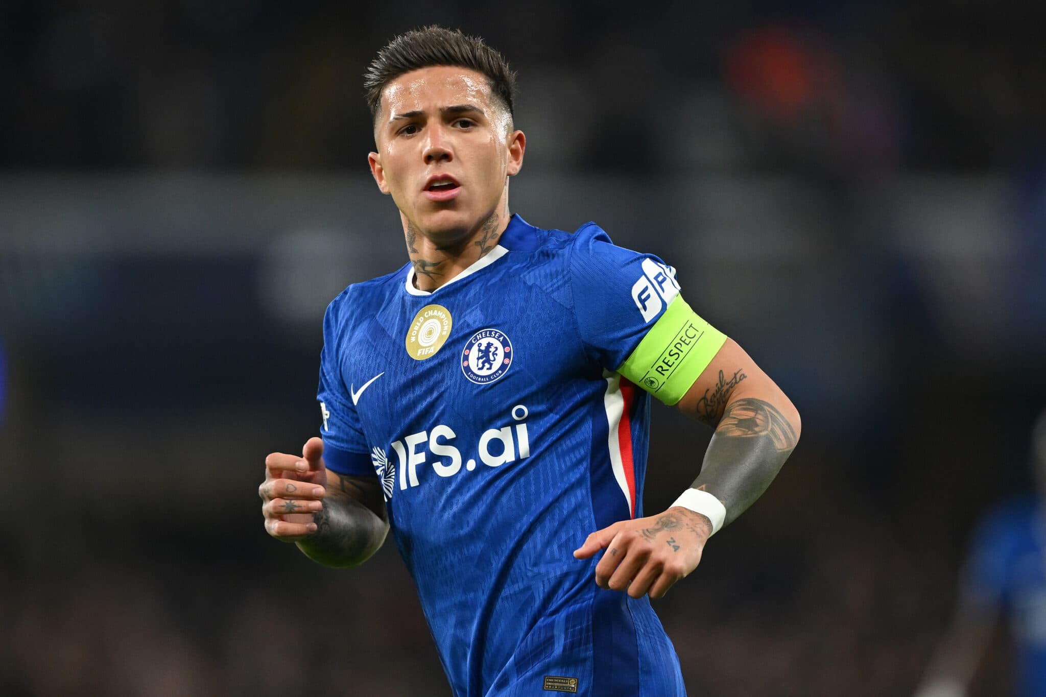 Upcoming Star Set to Make Impact in Champions League: Enzo Fernandez Heading to Powerhouse Team