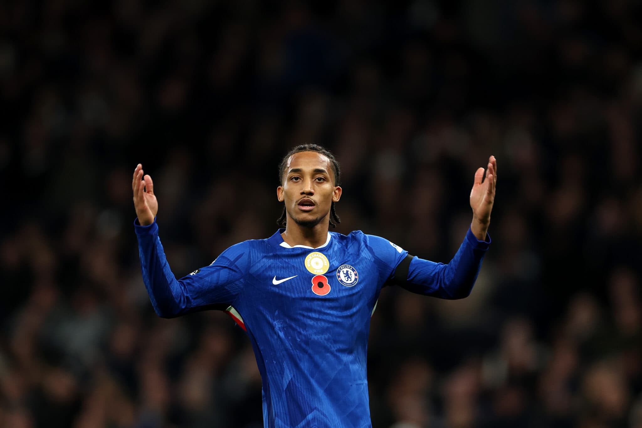 Pedro missing as Enzo starts for Chelsea against Man Utd