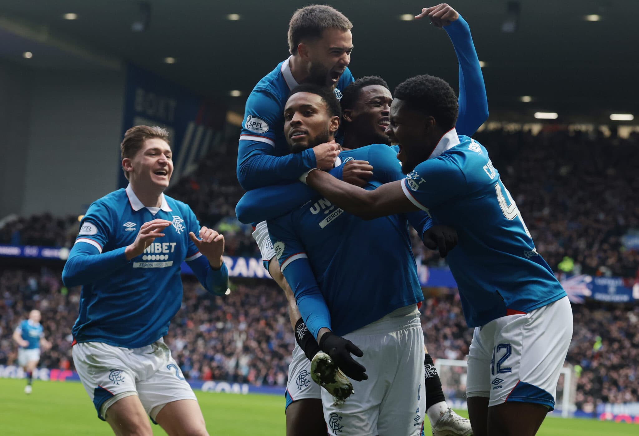 Rangers' Elite Team Takes Down St. Mirren 3-1 in Thrilling Championship Clash - Premier Insights