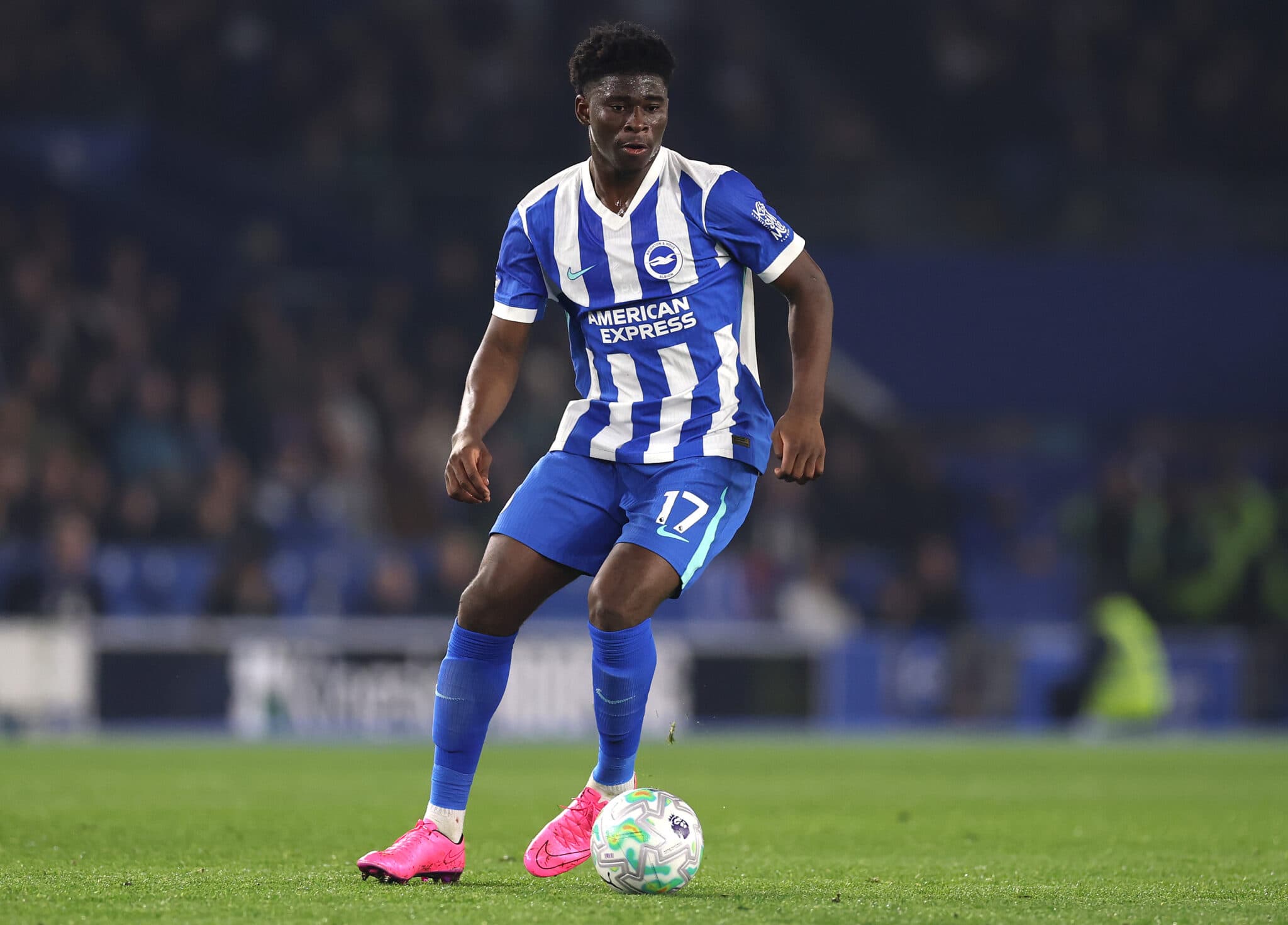 Manchester United backed to sign ‘two £70m’ midfielders this summer