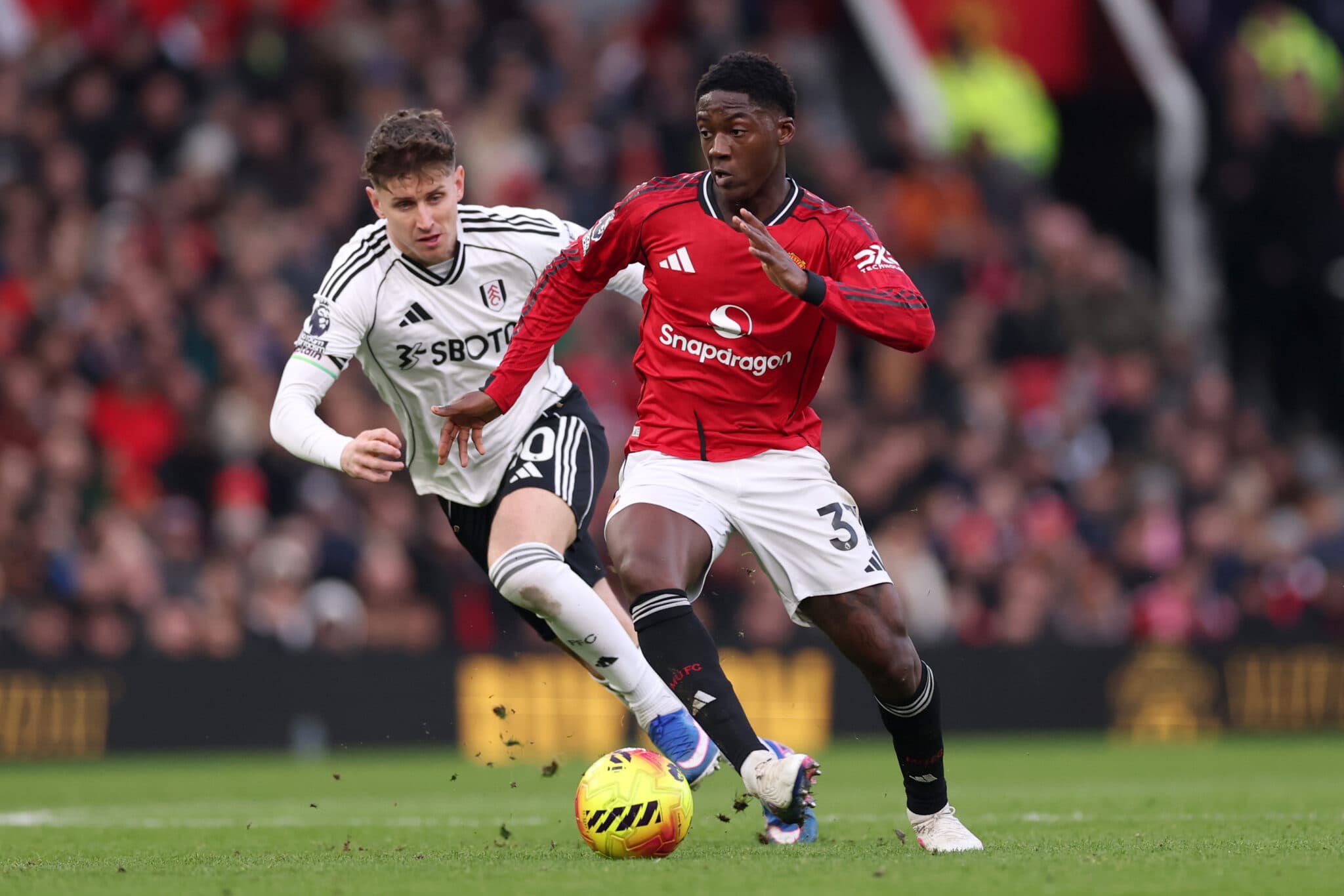Mainoo signs new contract: Man United back midfielder to become one of the world’s best
