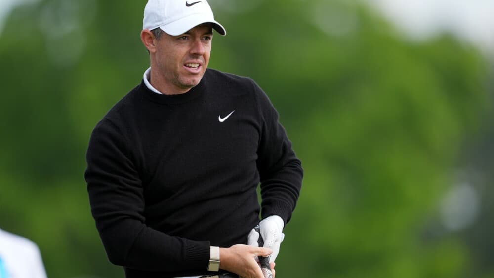 Rory McIlroy has a bad finish for a rough start at the PGA Championship