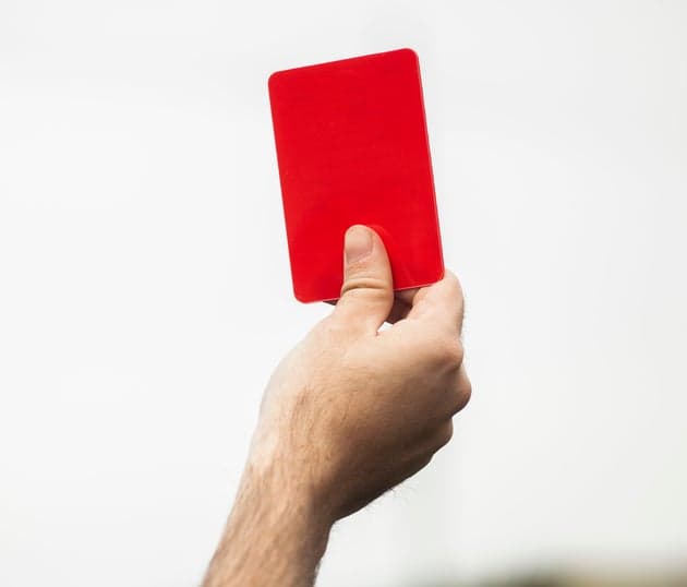 2 Goalkeepers Sent Off For Stoppage-time Punching Brawl