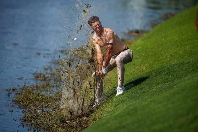 'Jacked' PGA Tour Golfer Goes Shirtless For A Shot And Makes The Cut With Fans