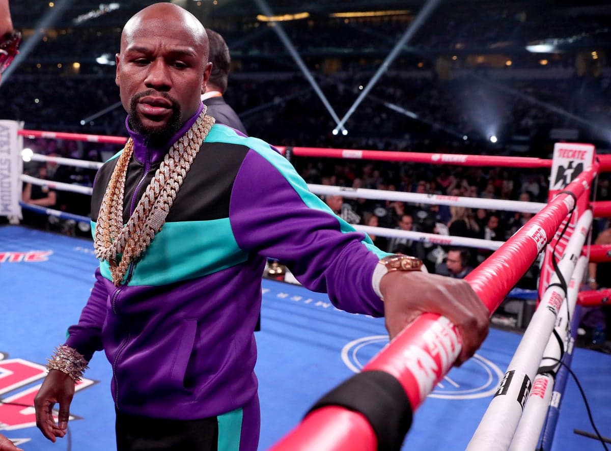 Boxing champ Floyd Mayweather Jr. accuses business advisor of pilfering $175 million in cash, gems, and jets