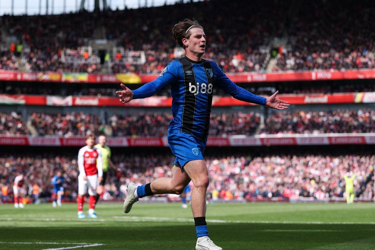 Chelsea set sights on Bournemouth’s Alex Scott ahead of anticipated midfield overhaul