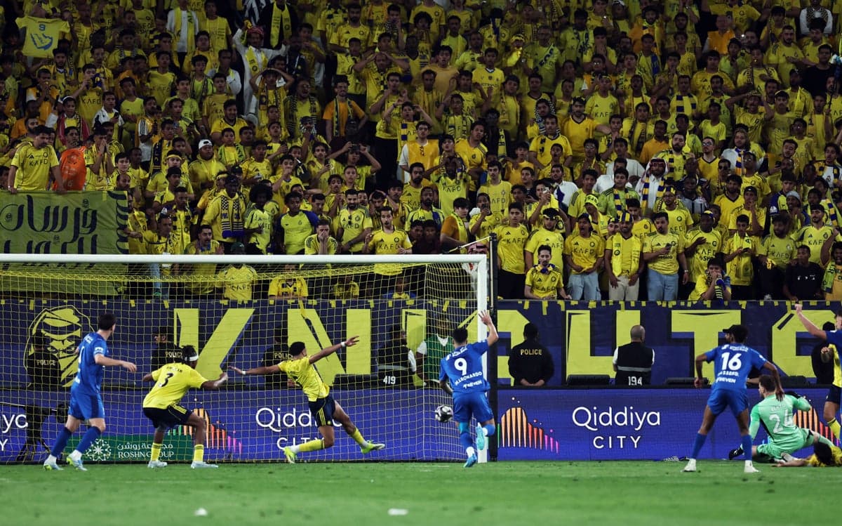 Cristiano Ronaldo issues rallying cry as bizarre late own goal puts Al-Nassr title celebrations on hold