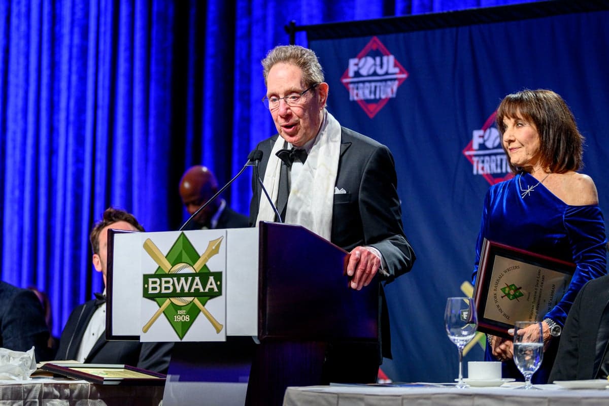 Yankees broadcasting icon John Sterling dies at 87
