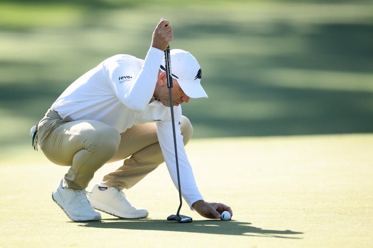 Masters champion apologizes for destroying tee box during outburst