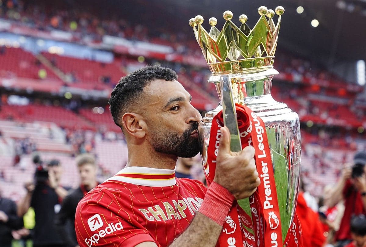 Jamie Carragher picks the one overseas player in Premier League history above Mohamed Salah