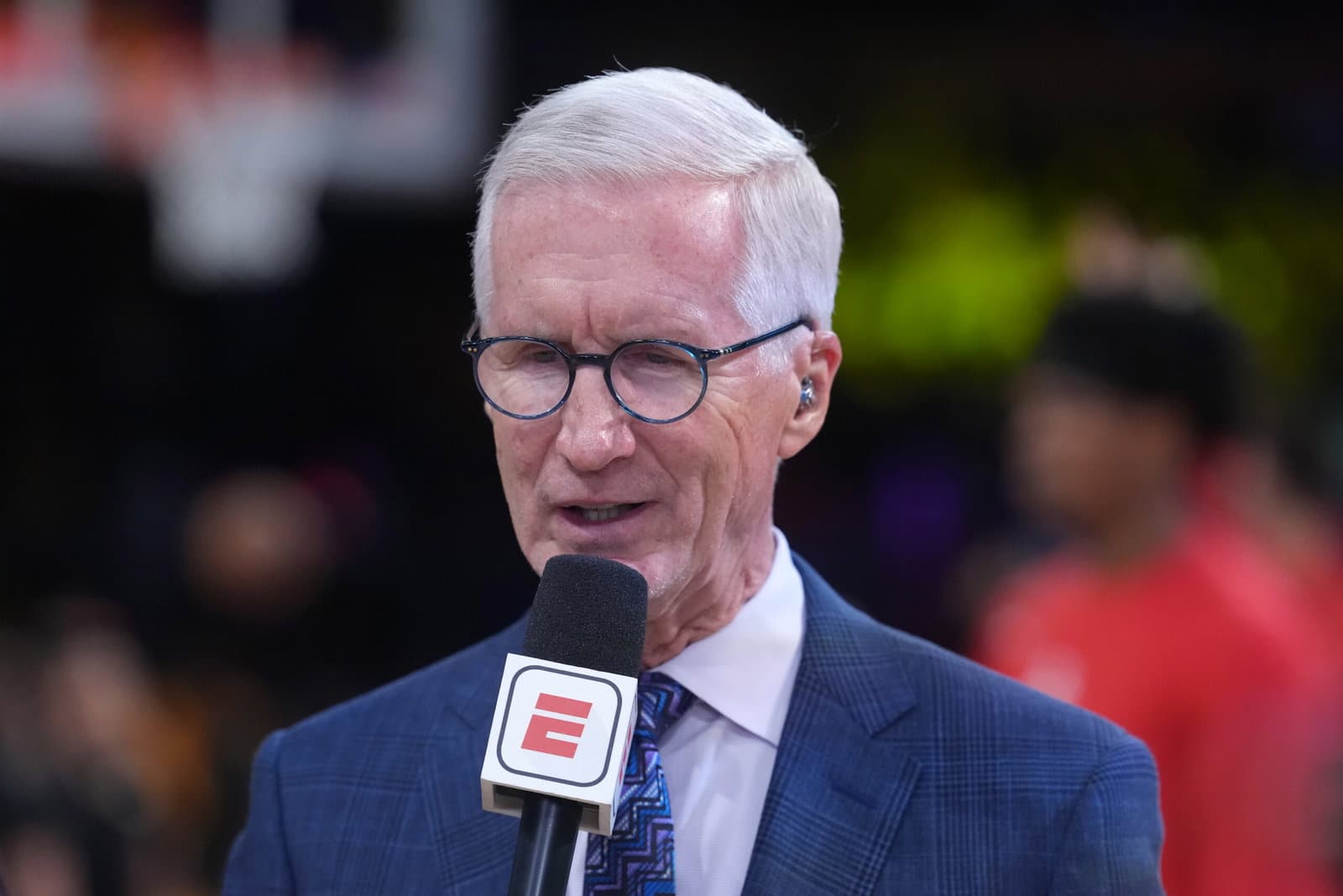 How Did NBA Broadcasters Respond to New Playoff Broadcasting Rights?