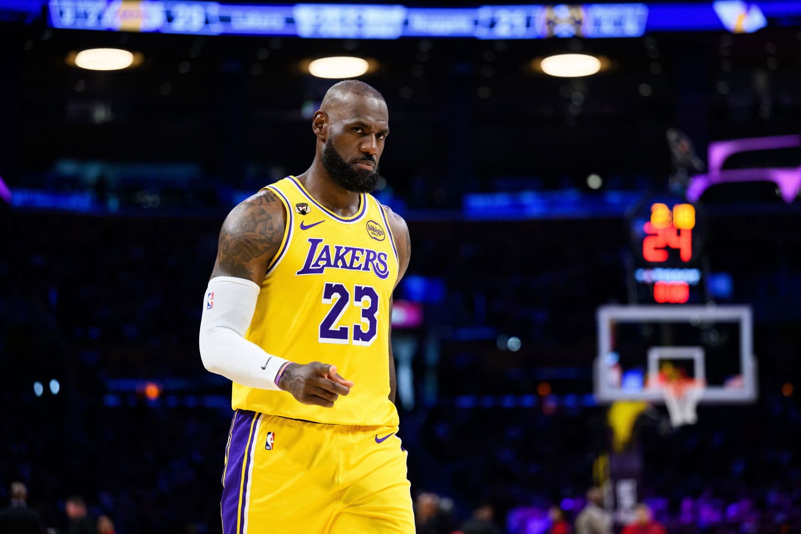 LeBron James Is Shining as a Role Player for Lakers