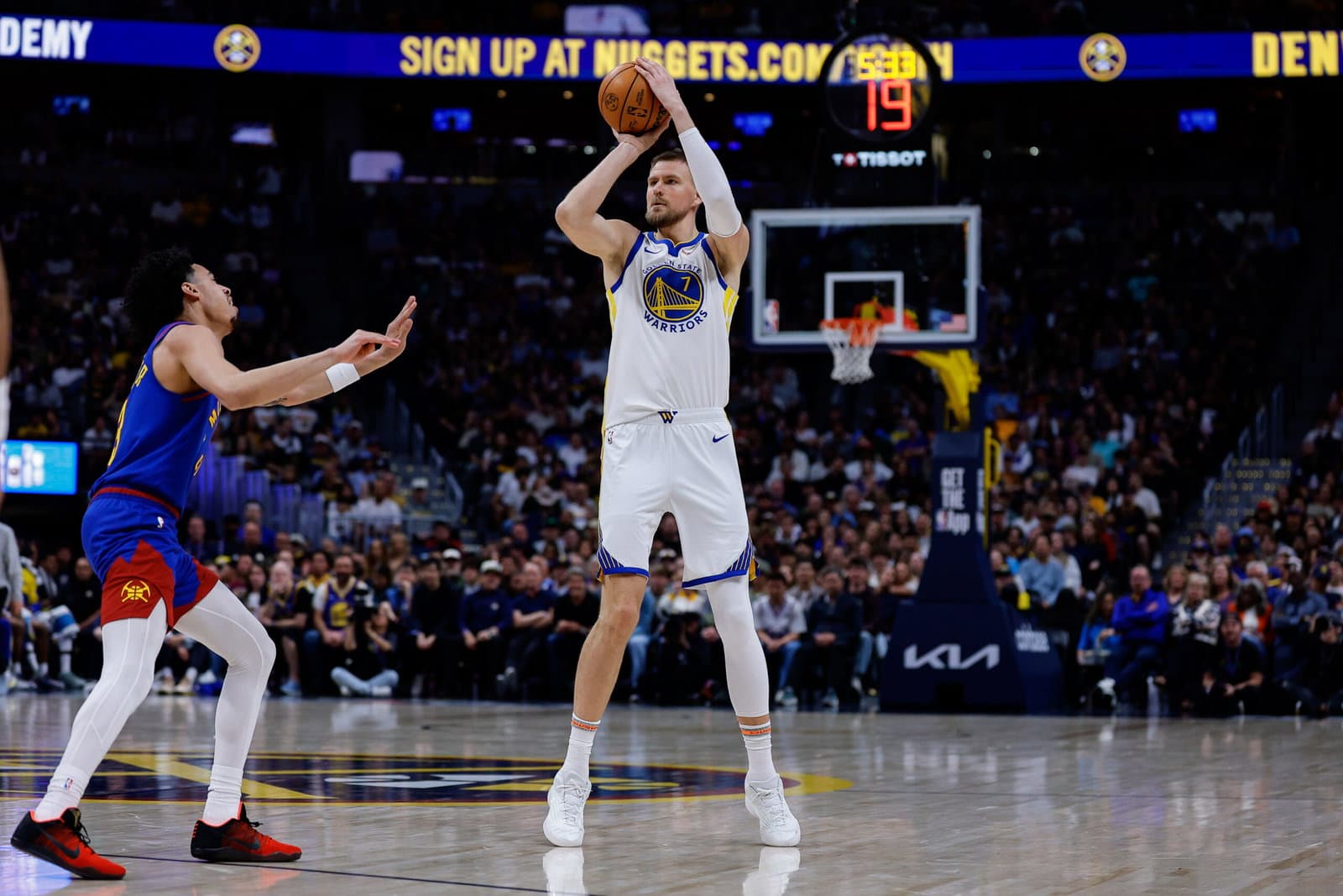 The Golden State Warriors Must Extend Kristaps Porziņģis