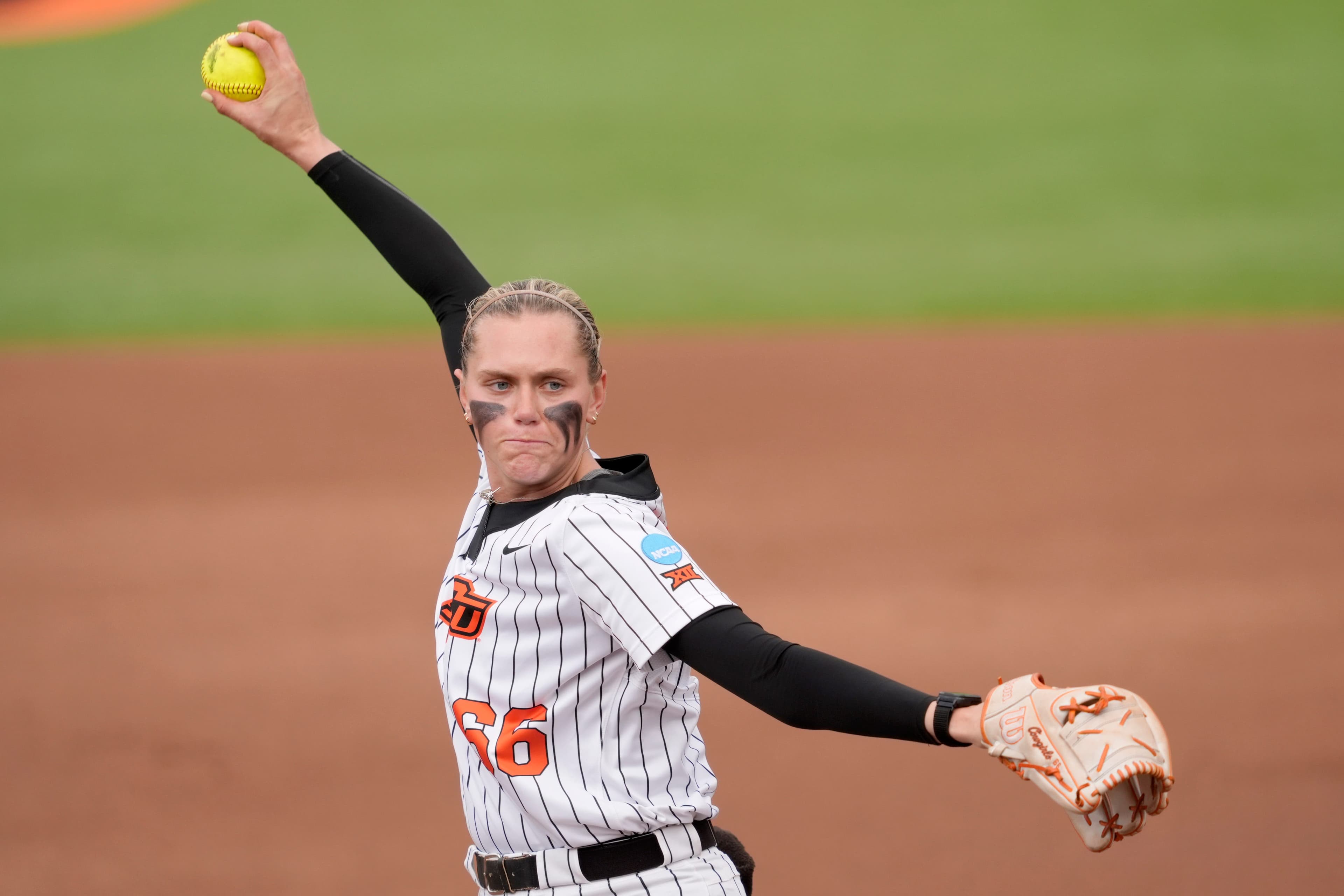 Ruby Meylan didn't have her 'best stuff' but got Oklahoma State softball to regional final
