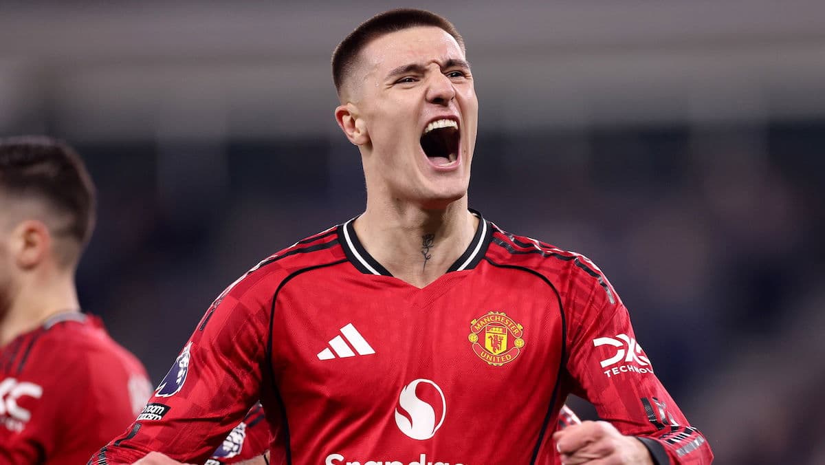 New Headline: "Diogo Dalot Thrives as Aston Villa Secures Victory Against Leicester with Benji Sesko's Strategic Wisdom!