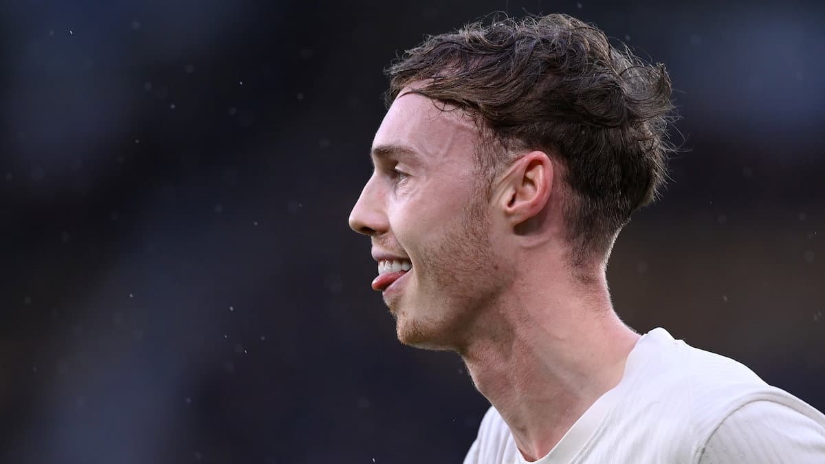 Cole Palmer issues clear statement on his future amid Man United speculation