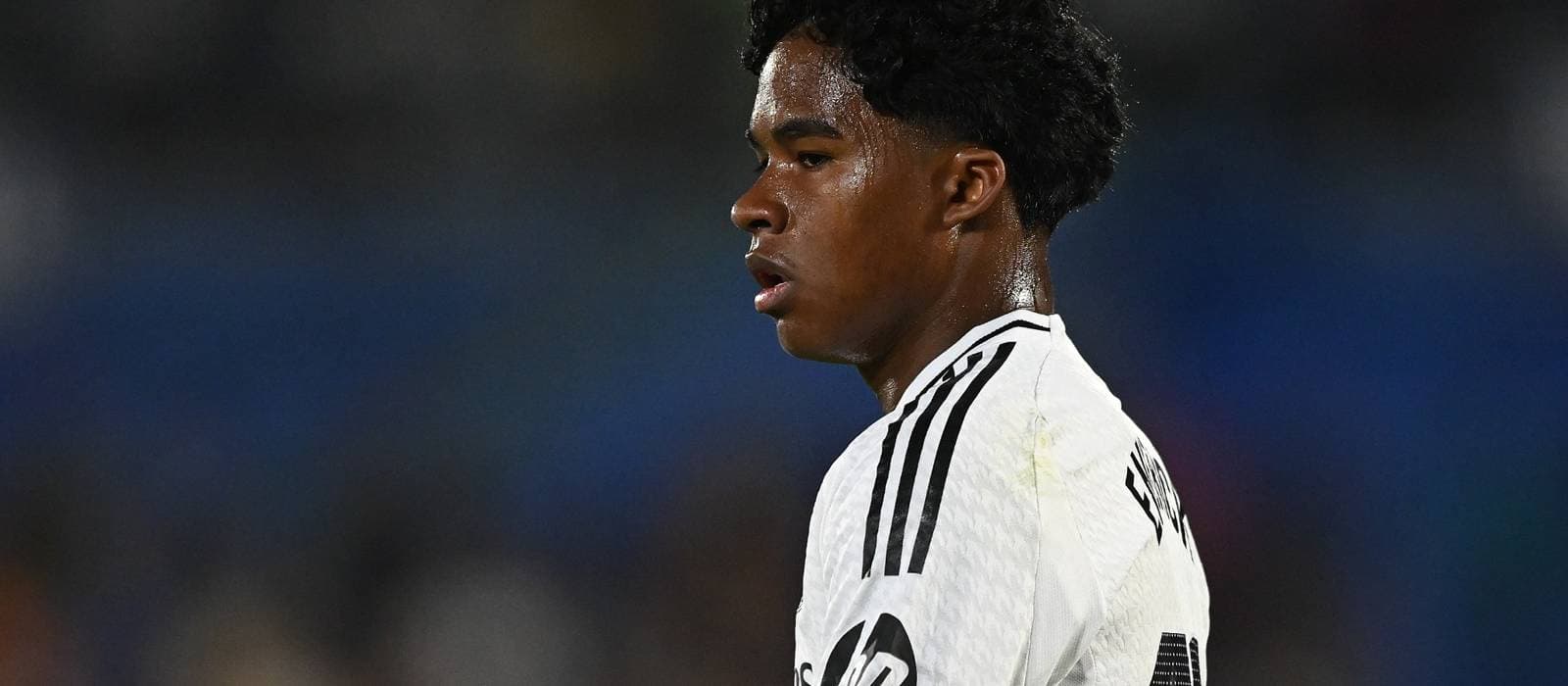 Endrick: Man United target makes bold Sir Bobby Charlton claim