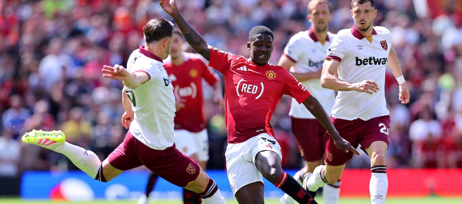 Manchester United swap sponsor for (RED) on shirt in key Brentford test
