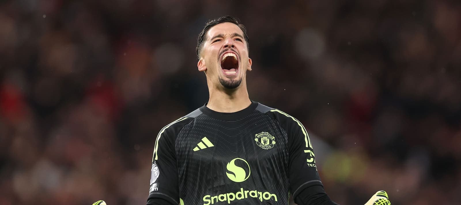 Altay Bayindir: Manchester United star ready to join Turkish giants