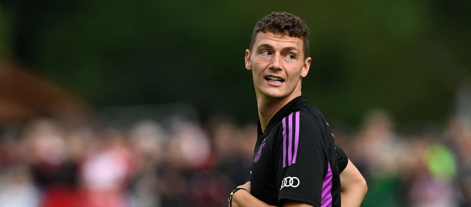 Benjamin Pavard: Why United have an edge in the race to sign French defender