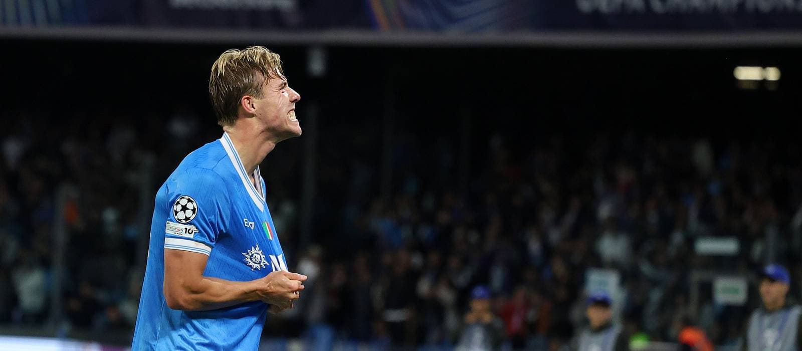 Michael Owen urges Man United to make stunning Rasmus Hojlund transfer call